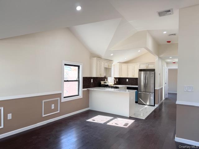 #9 photo, 147-50 231ST Street, קווינס Rosedale , NY 11413