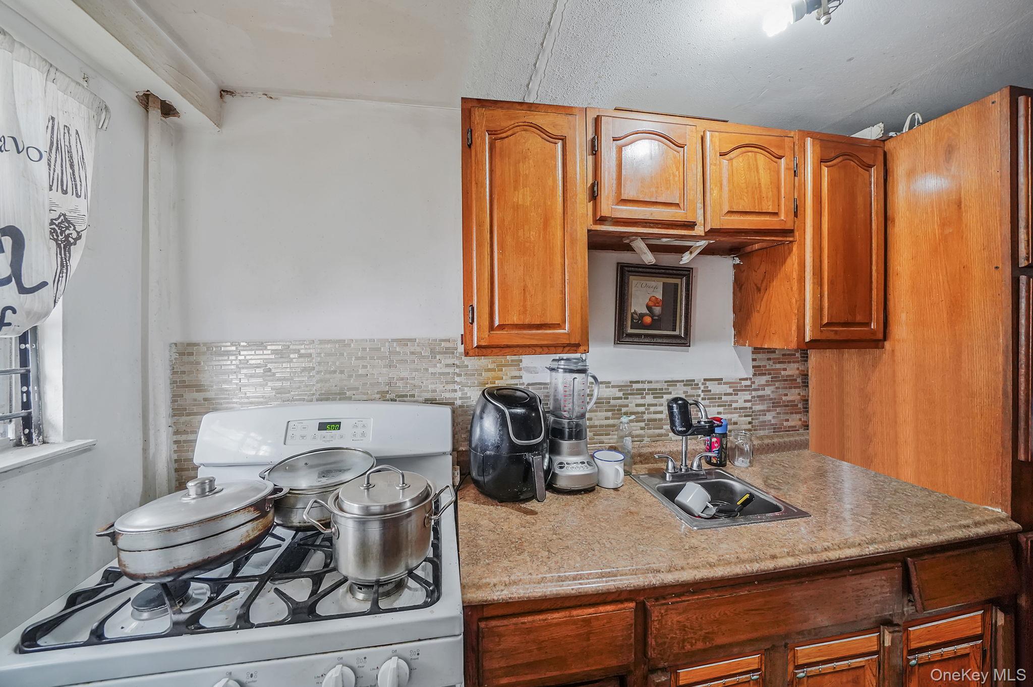 #14 photo, 3 Tompkins Place, ナッソー郡 Hempstead , NY 11550