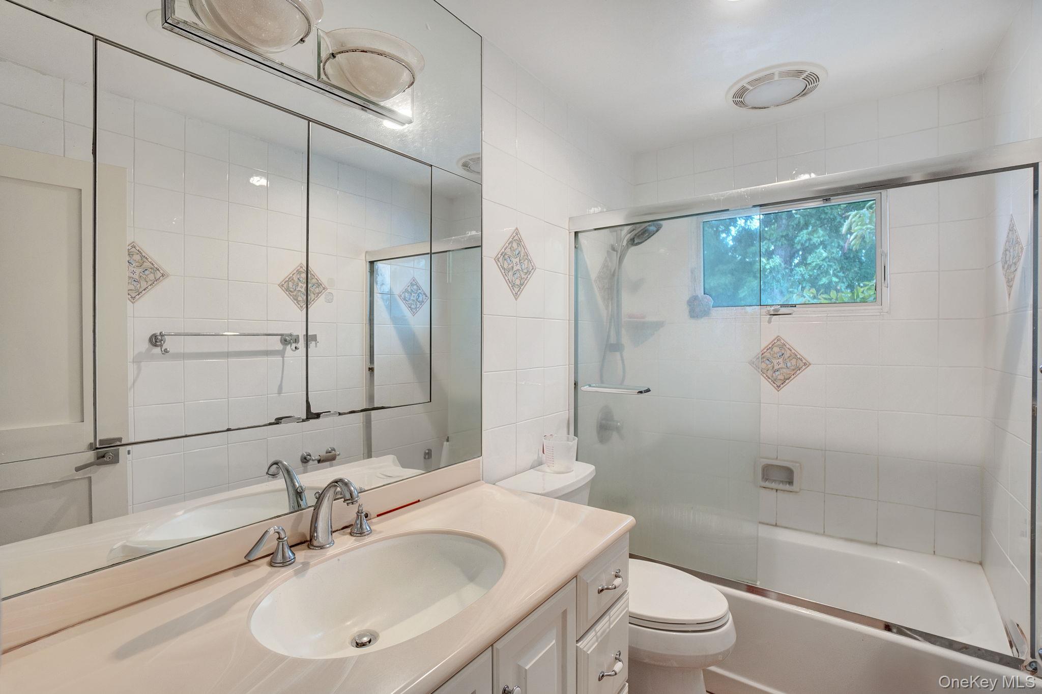 #20 photo, 978 Little Whaleneck Road, ナッソー郡 North Merrick , NY 11566