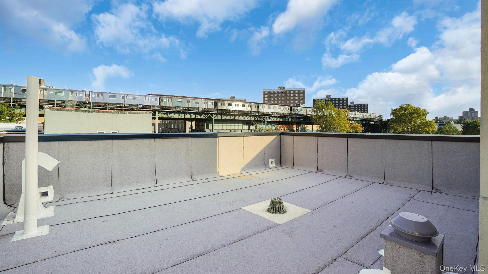 #18 photo, 3530 Willett Ave, ブロンクス区 Bronx , NY 10467