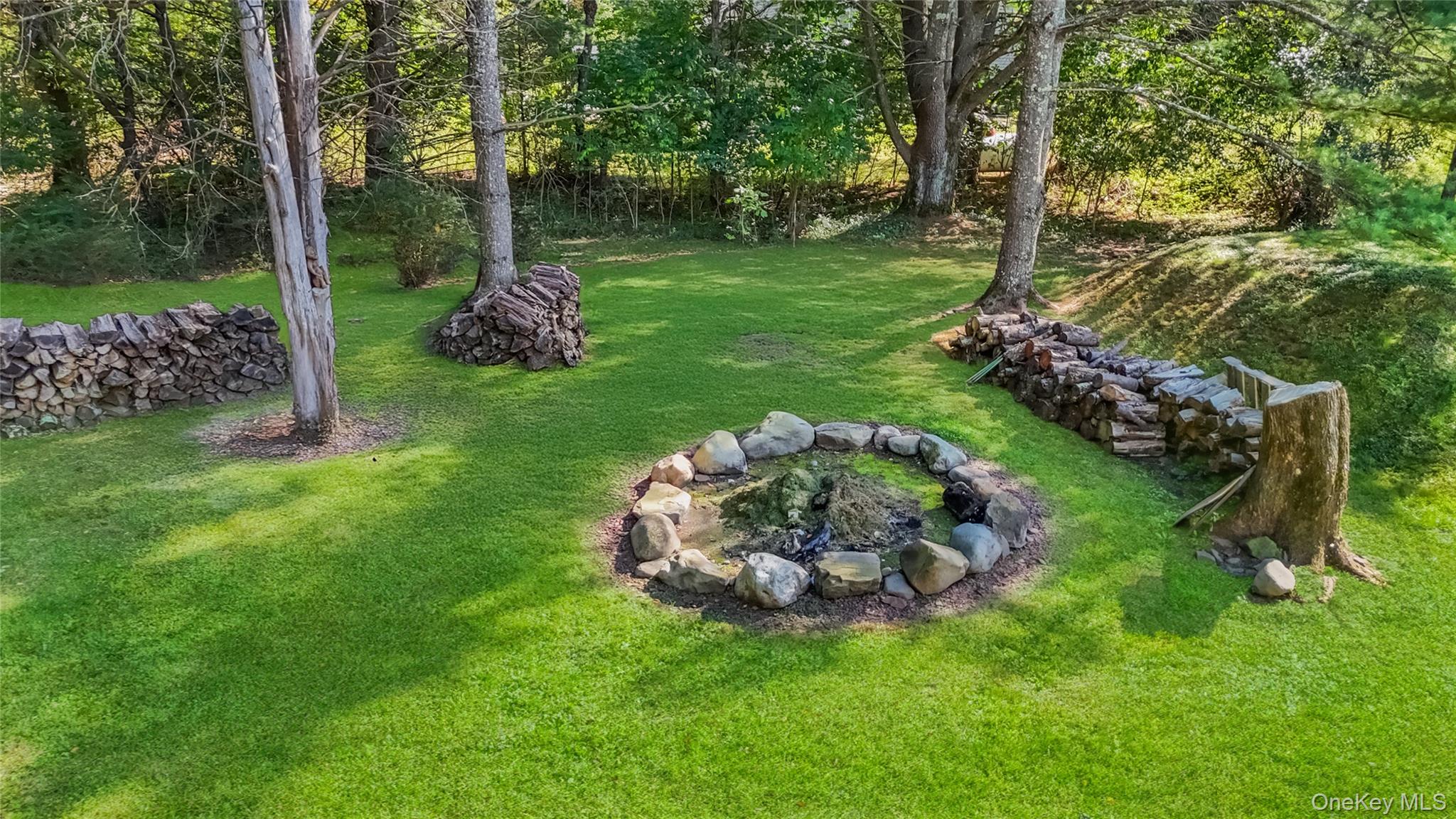 #7 photo, 104 Meadow Court Meadow Court, Call Listing Agent , PA 18337