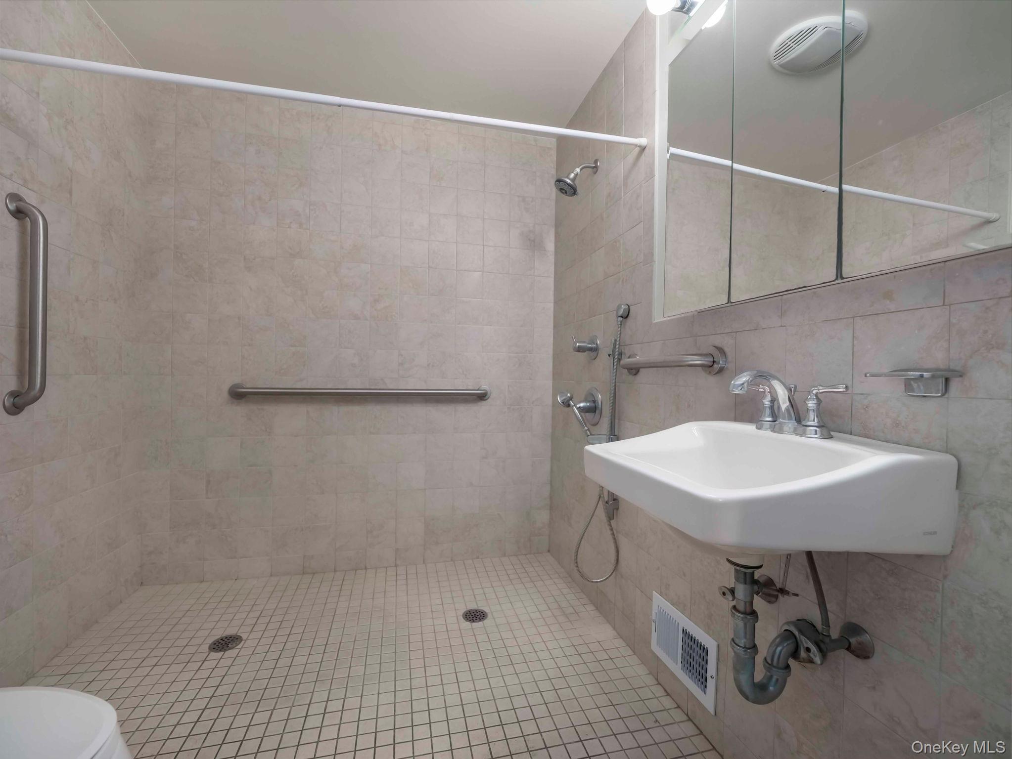 #13 photo, 1 Major Andre Drive, Stony Point , NY 10980