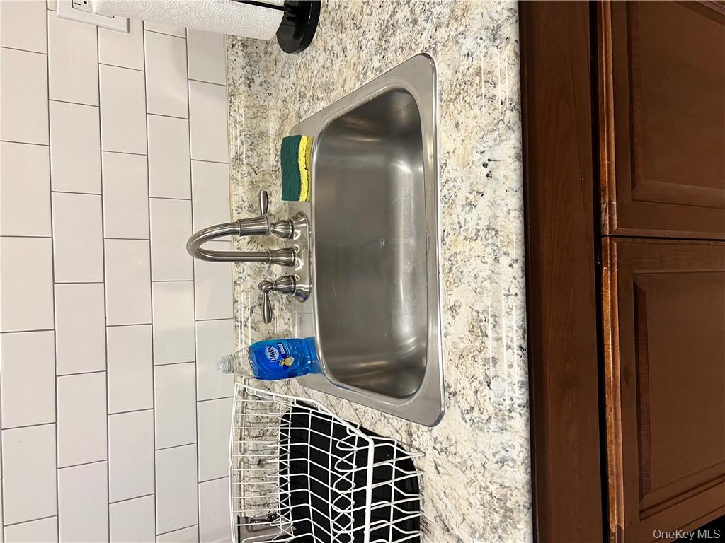 #4 photo, 95 Albany Street, Poughkeepsie , NY 12601