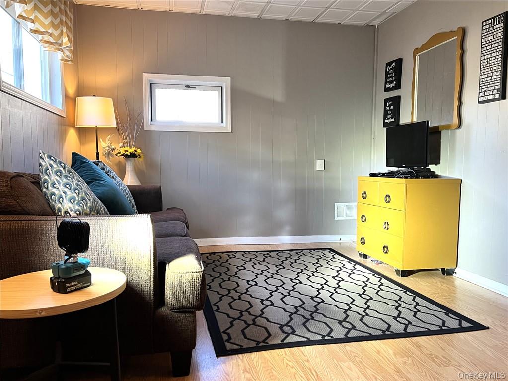 #8 photo, 95 Albany Street, Poughkeepsie , NY 12601