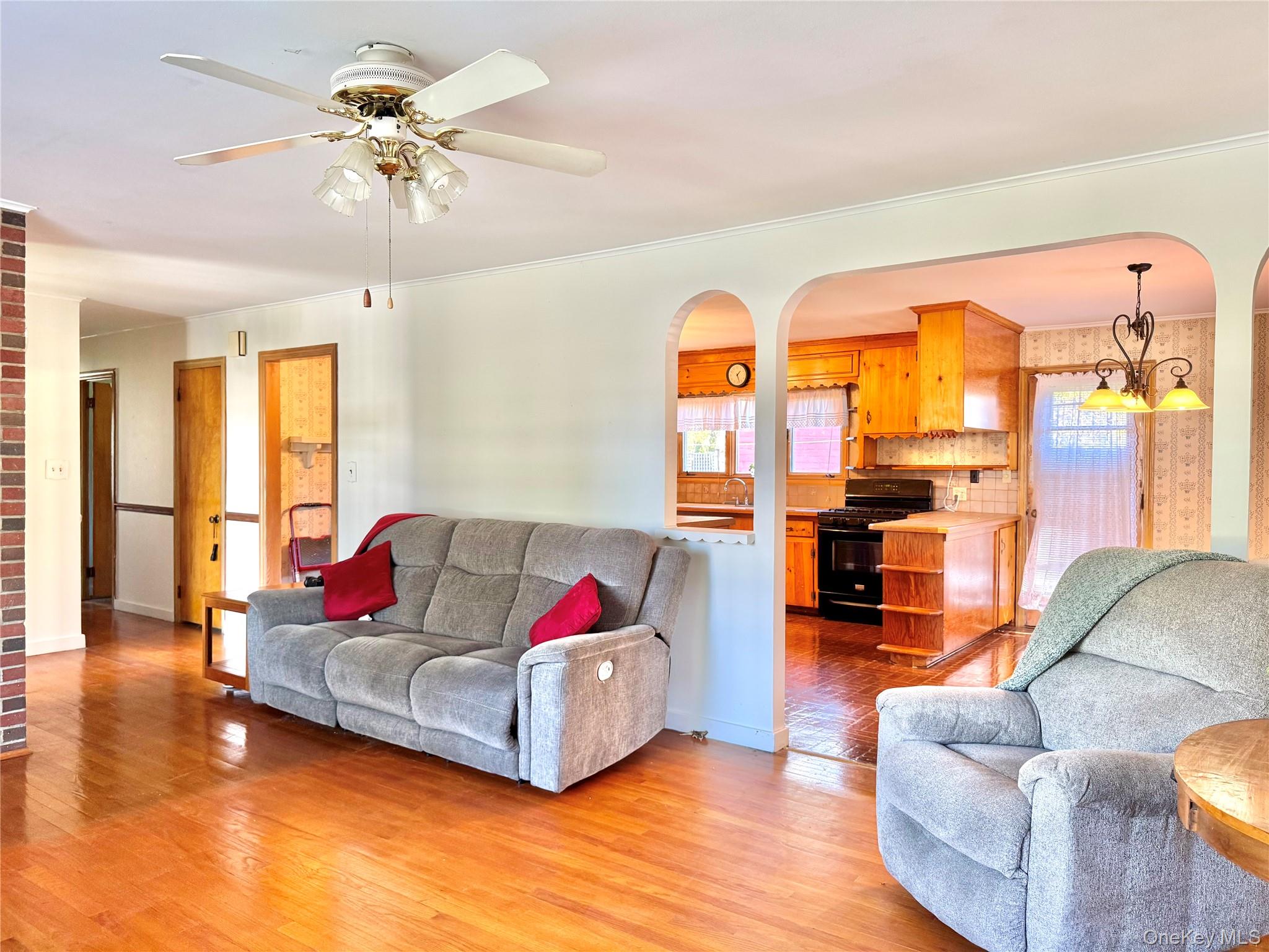 #6 photo, 9 E Marie Street, Hudson , NY 12534