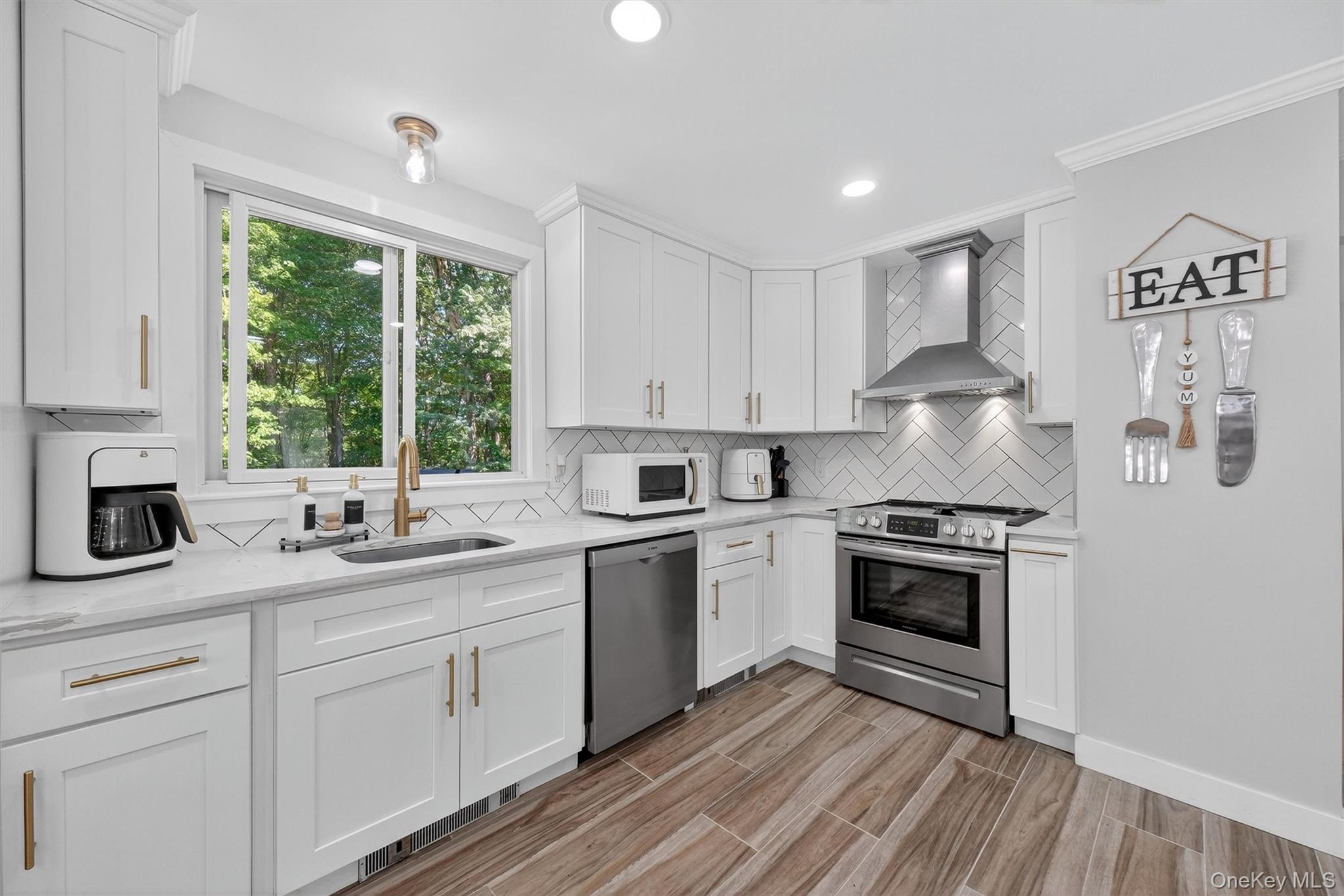 #13 photo, 3208 Douglas Drive, Yorktown Heights , NY 10598