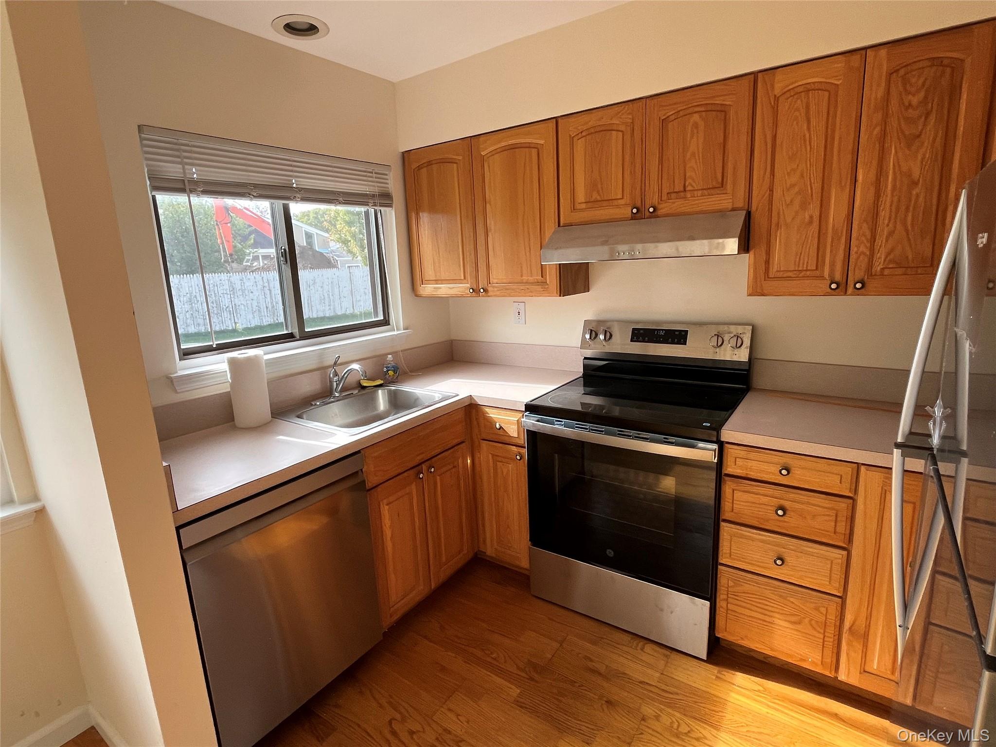 #12 photo, 61 Fox Run, South Salem , NY 10590