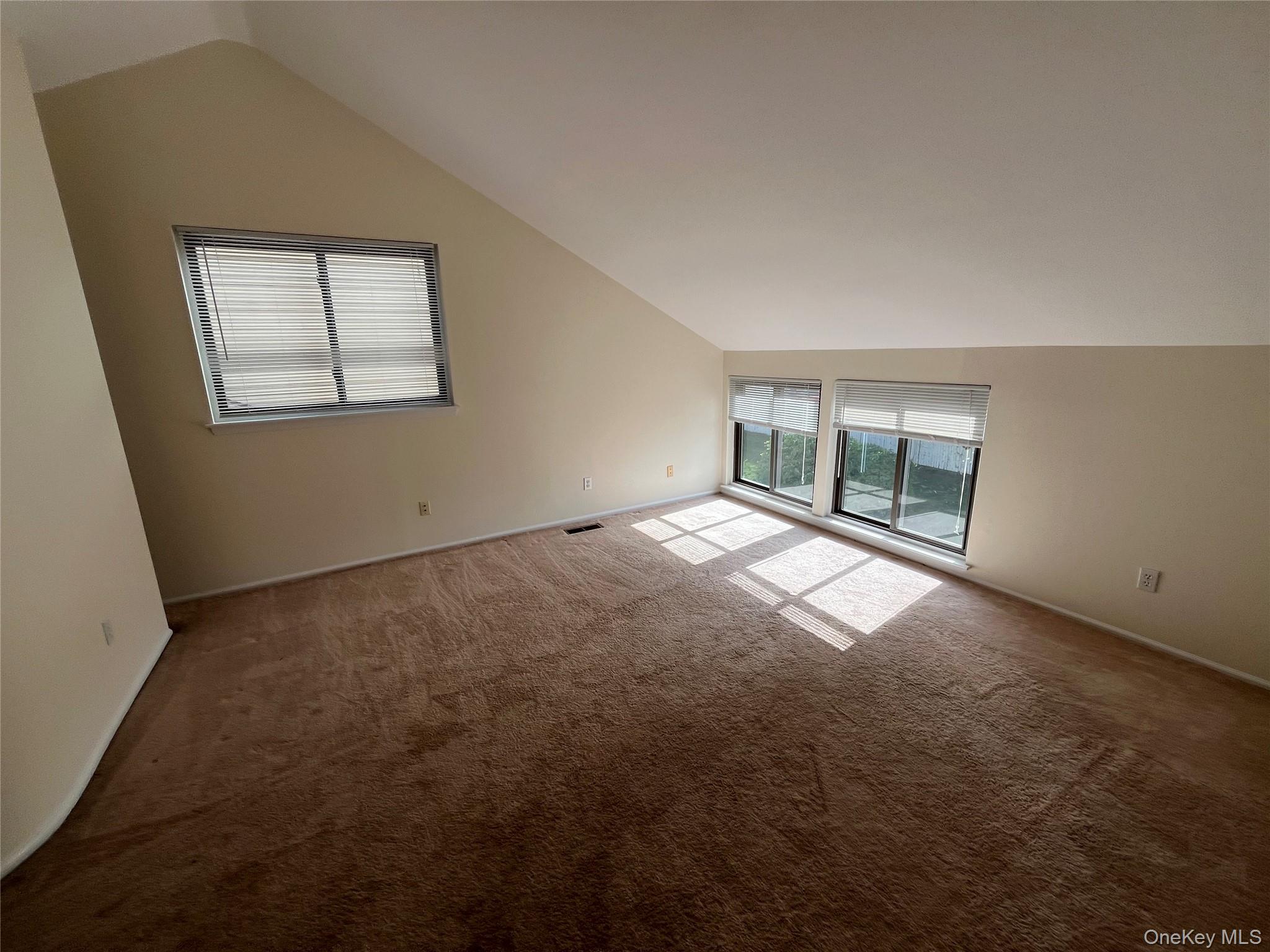 #7 photo, 61 Fox Run, South Salem , NY 10590