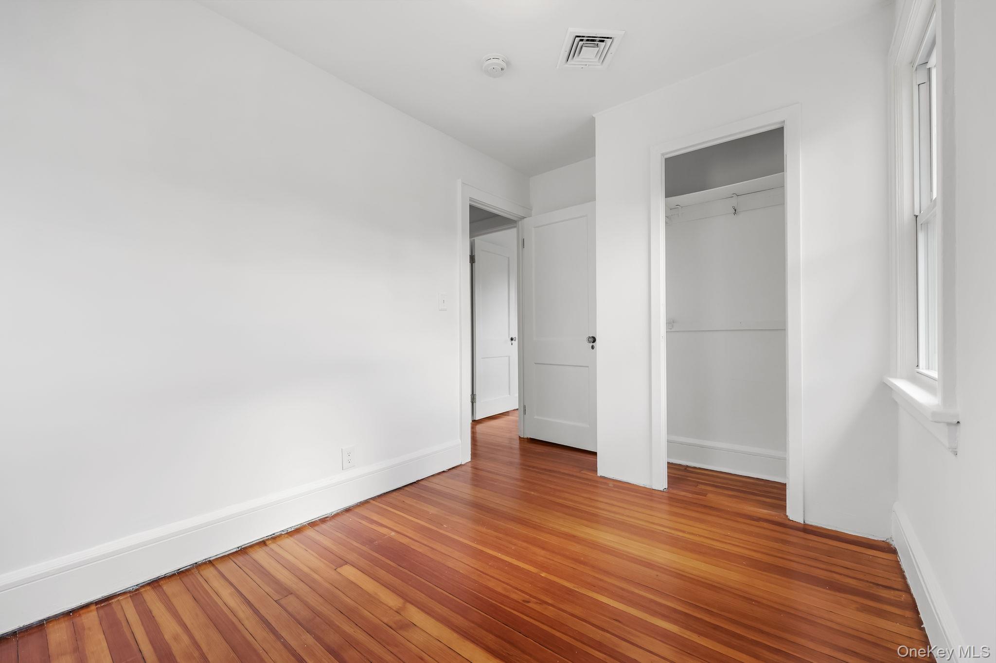 #18 photo, 44 Rhodes Street, New Rochelle , NY 10801