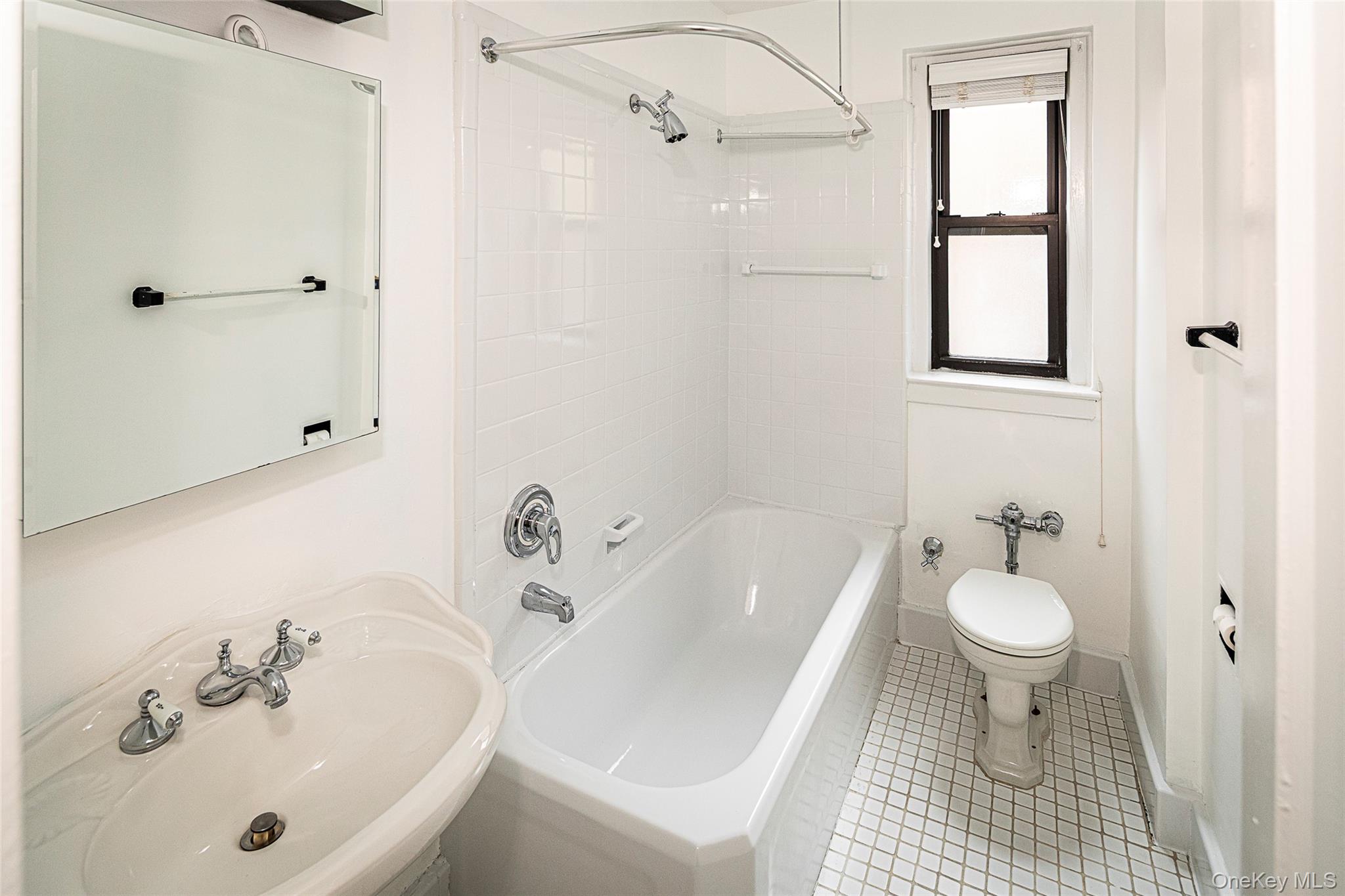 #9 photo, 35 Parkview Avenue, ブロンクス区 Bronxville , NY 10708