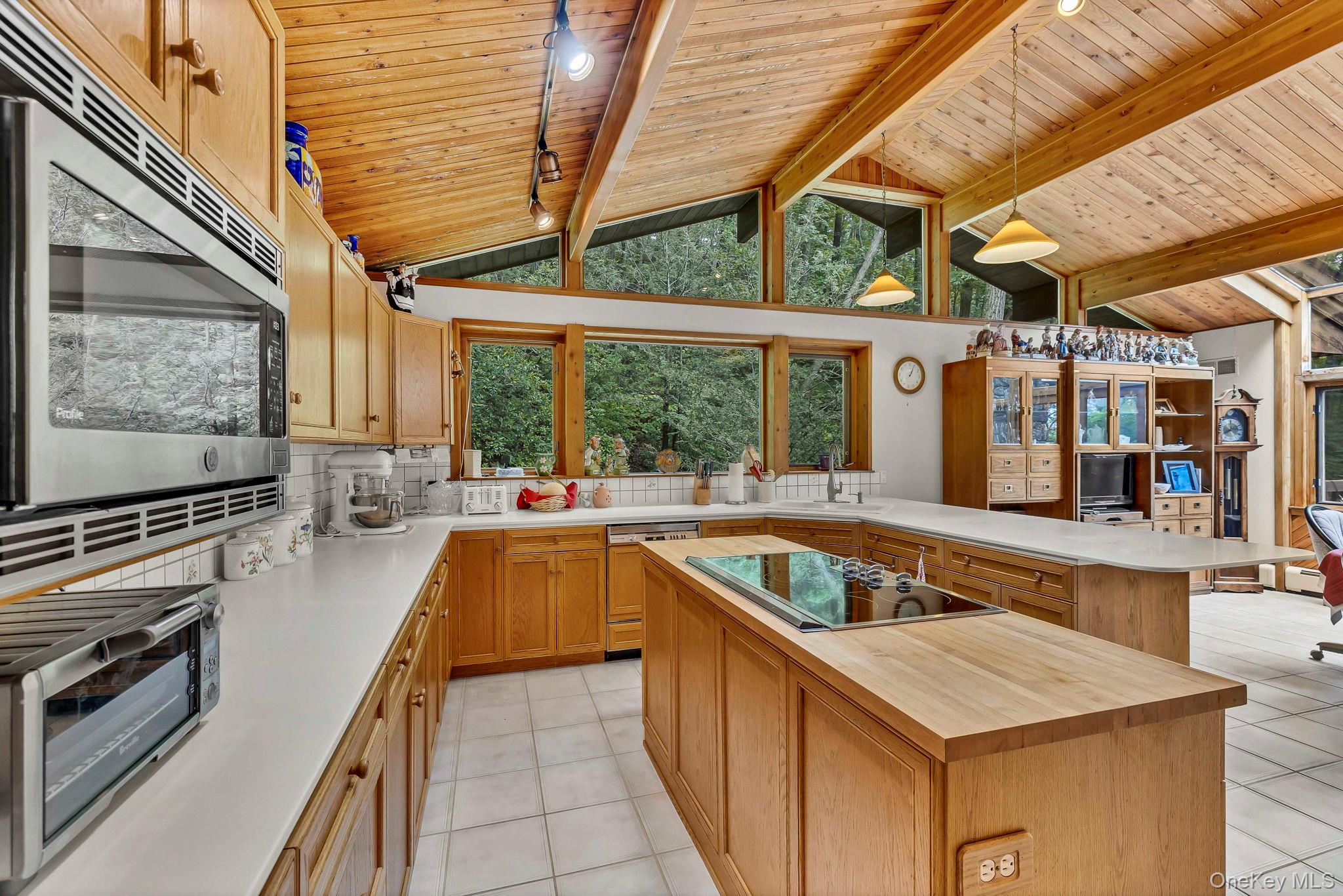 #10 photo, 20 Deer Ridge Road, Garrison , NY 10524