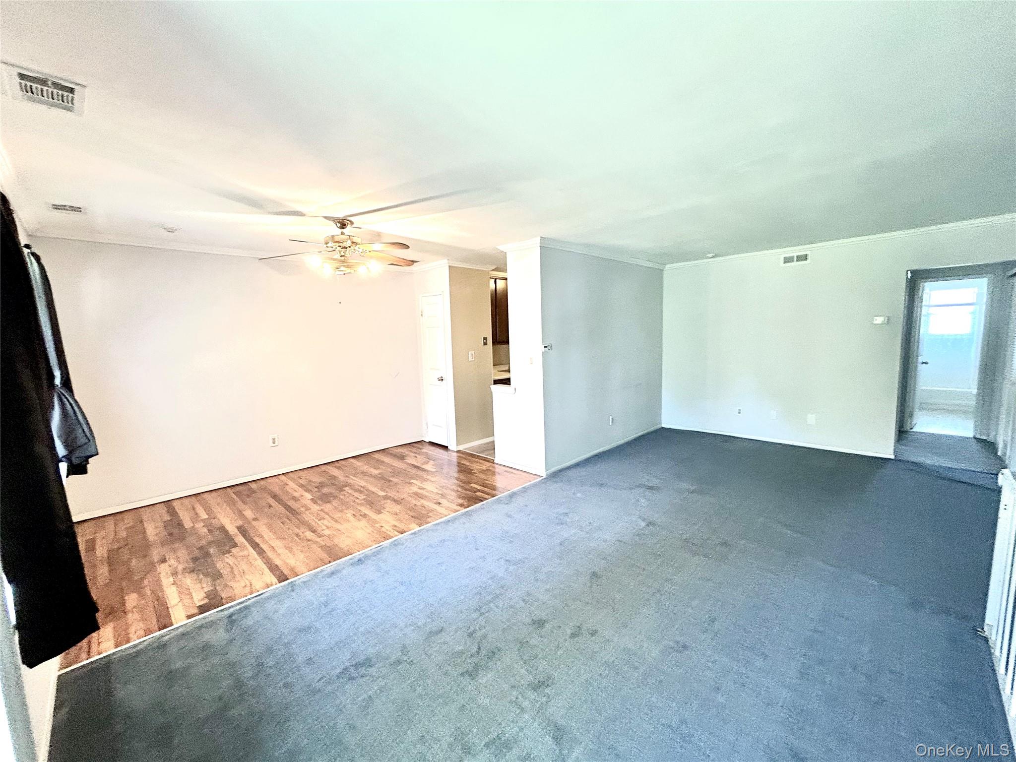 #2 photo, 214 Artist Lake Drive, サフォーク郡 Middle Island , NY 11953