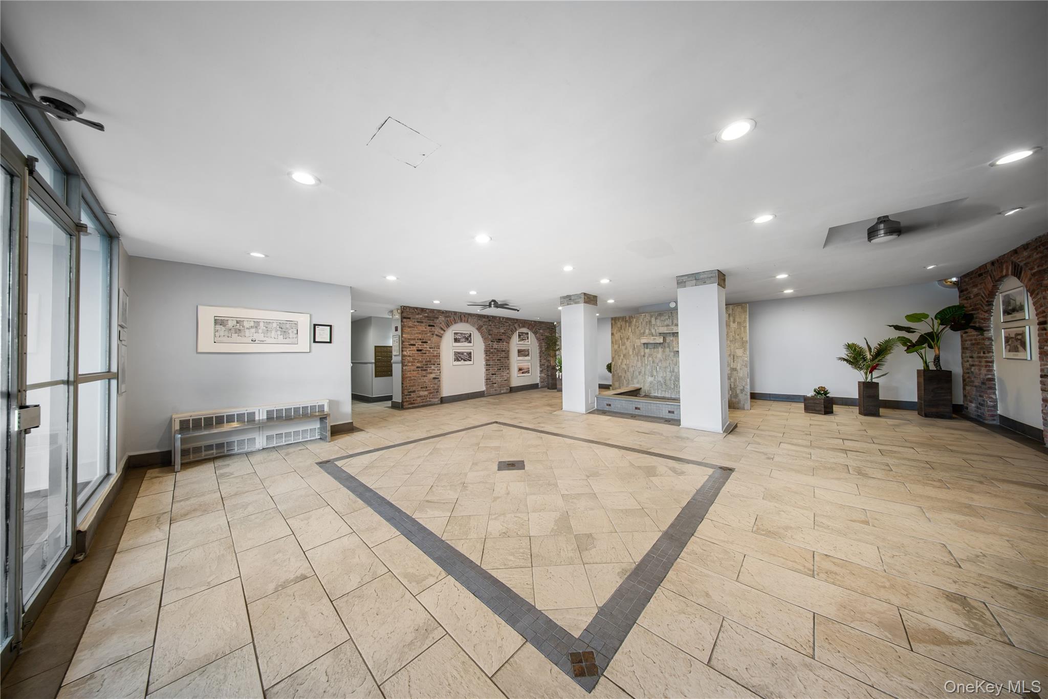 #4 photo, 67-50 Thornton Place, クイーンズ区 Forest Hills , NY 11375