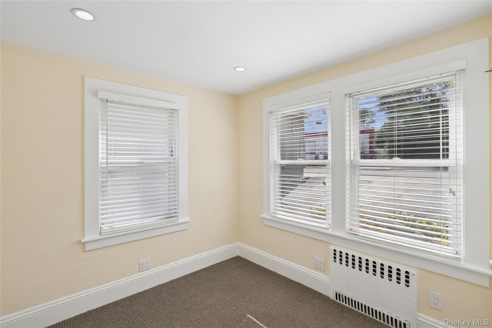 #11 photo, 151 Steamboat Road, ナッソー郡 Great Neck , NY 11024