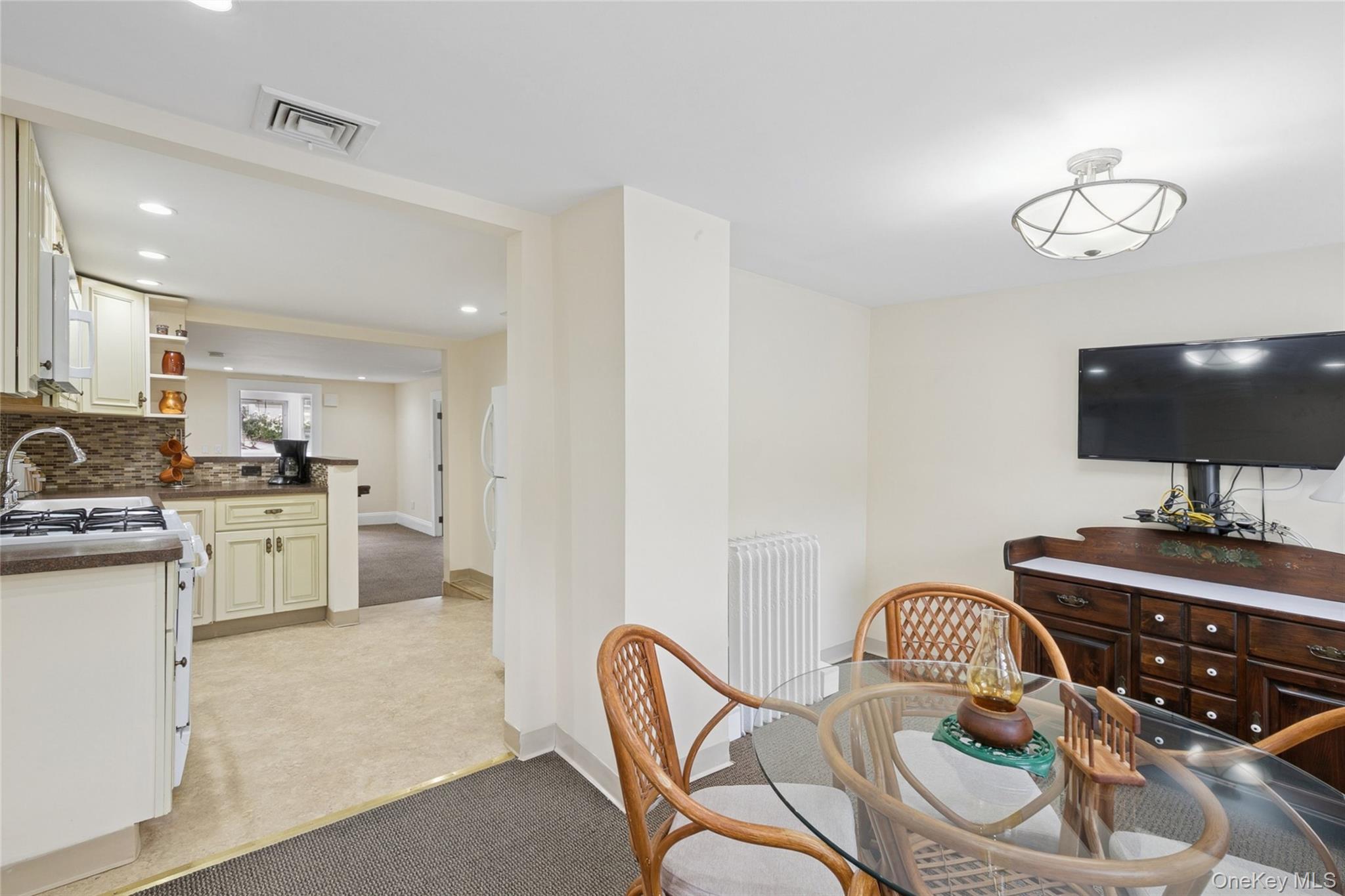 #17 photo, 151 Steamboat Road, ナッソー郡 Great Neck , NY 11024