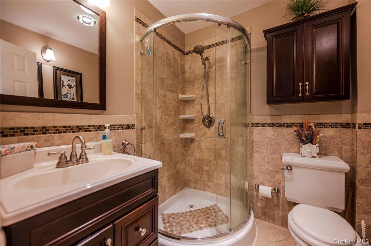 #11 photo, 165 Davis Avenue, ナッソー郡 Inwood , NY 11096