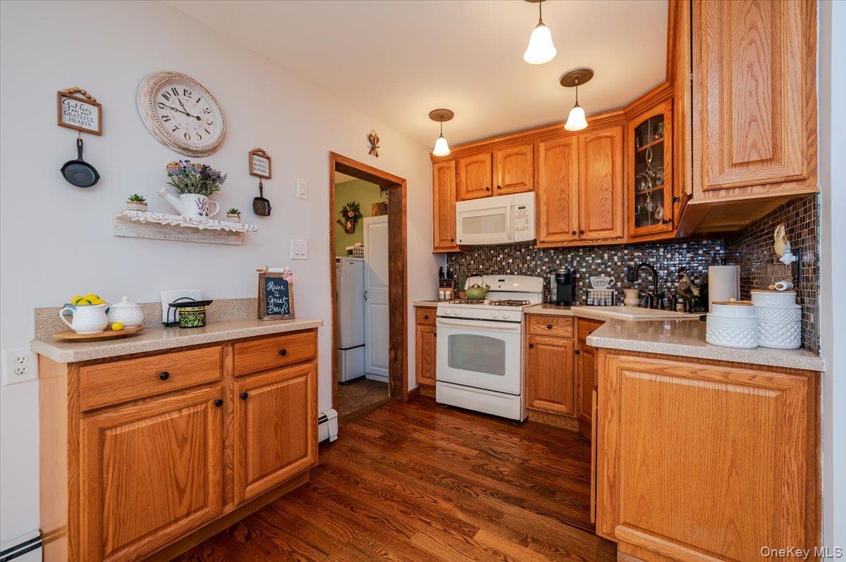 #8 photo, 165 Davis Avenue, ナッソー郡 Inwood , NY 11096