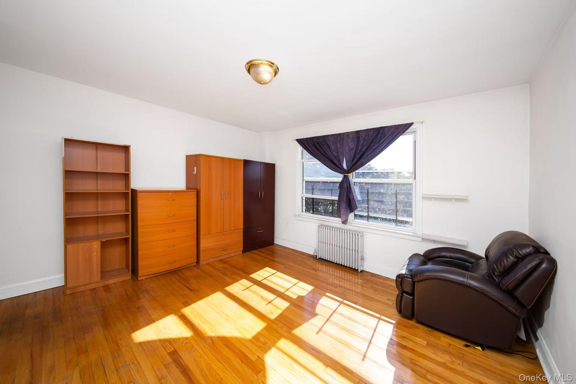 #10 photo, 79-16 Main Street, クイーンズ区 Flushing , NY 11367