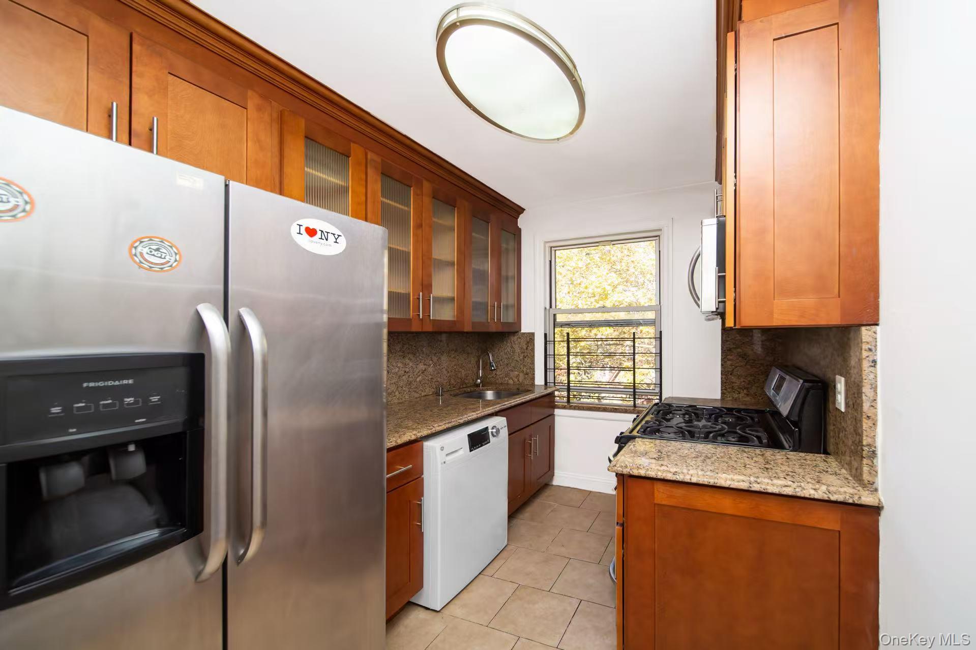 #6 photo, 79-16 Main Street, クイーンズ区 Flushing , NY 11367