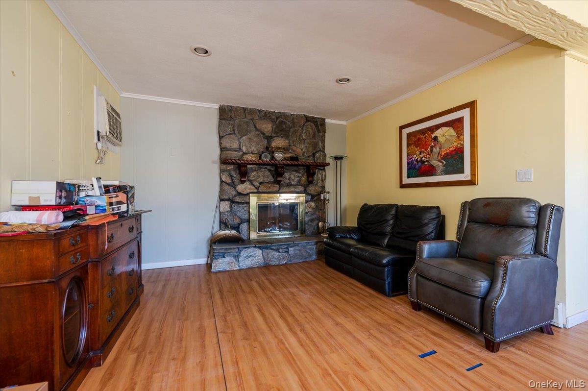 #4 photo, 27 Hewlett Point Avenue, ナッソー郡 East Rockaway , NY 11518