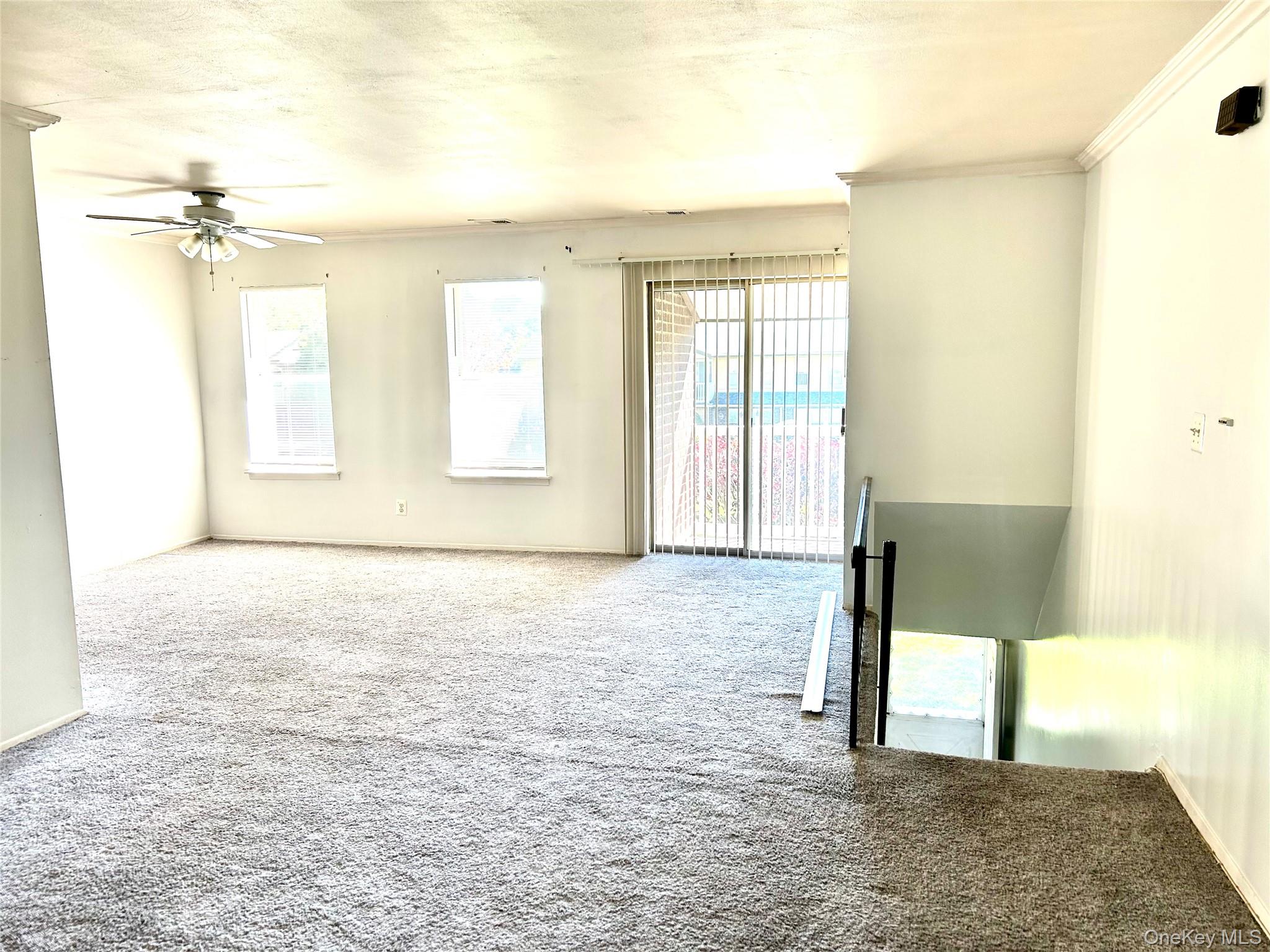 #3 photo, 115 Artist Lake Drive, サフォーク郡 Middle Island , NY 11953