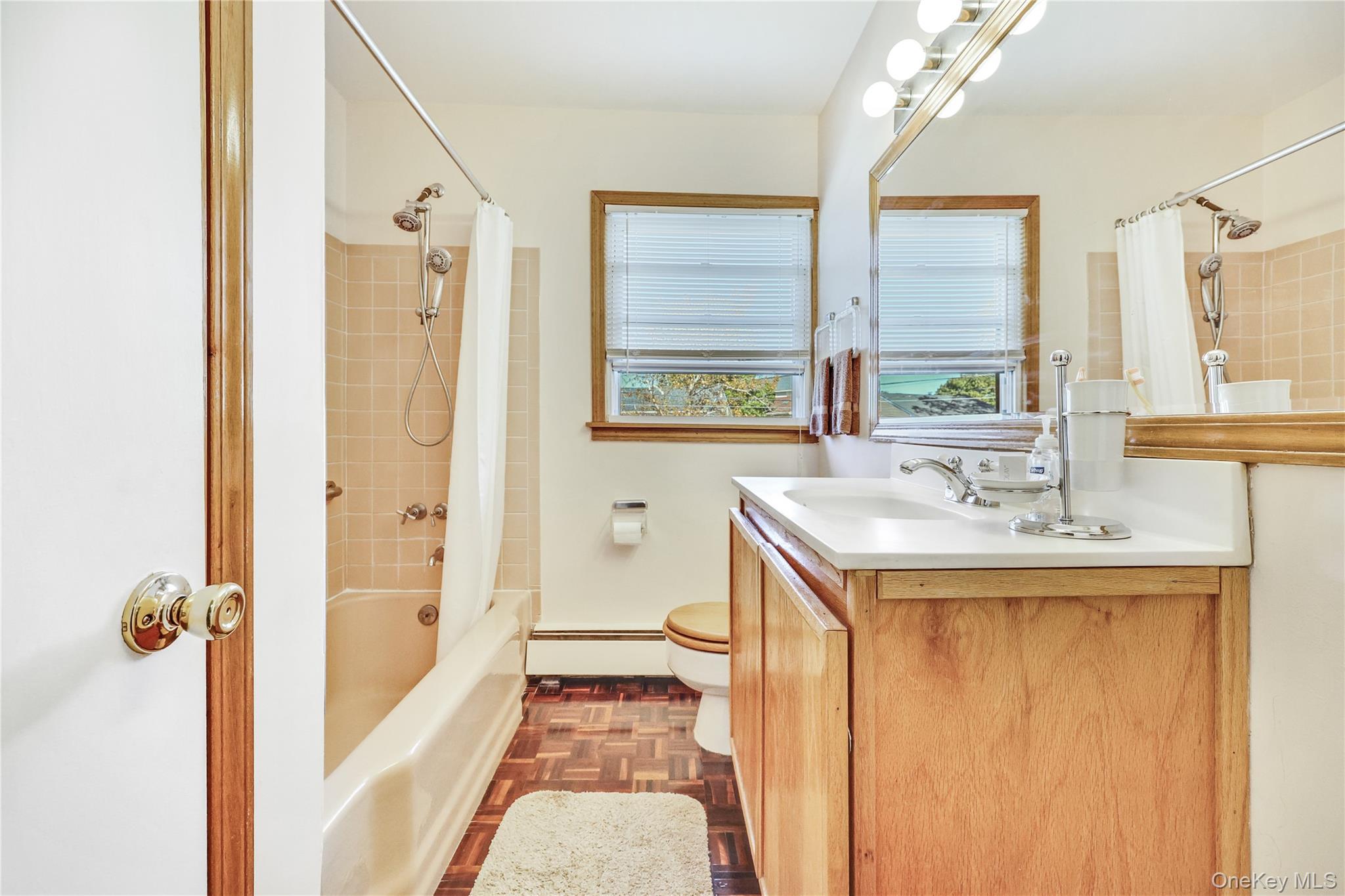 #18 photo, 7 Park Circle, ナッソー郡 Cedarhurst , NY 11516