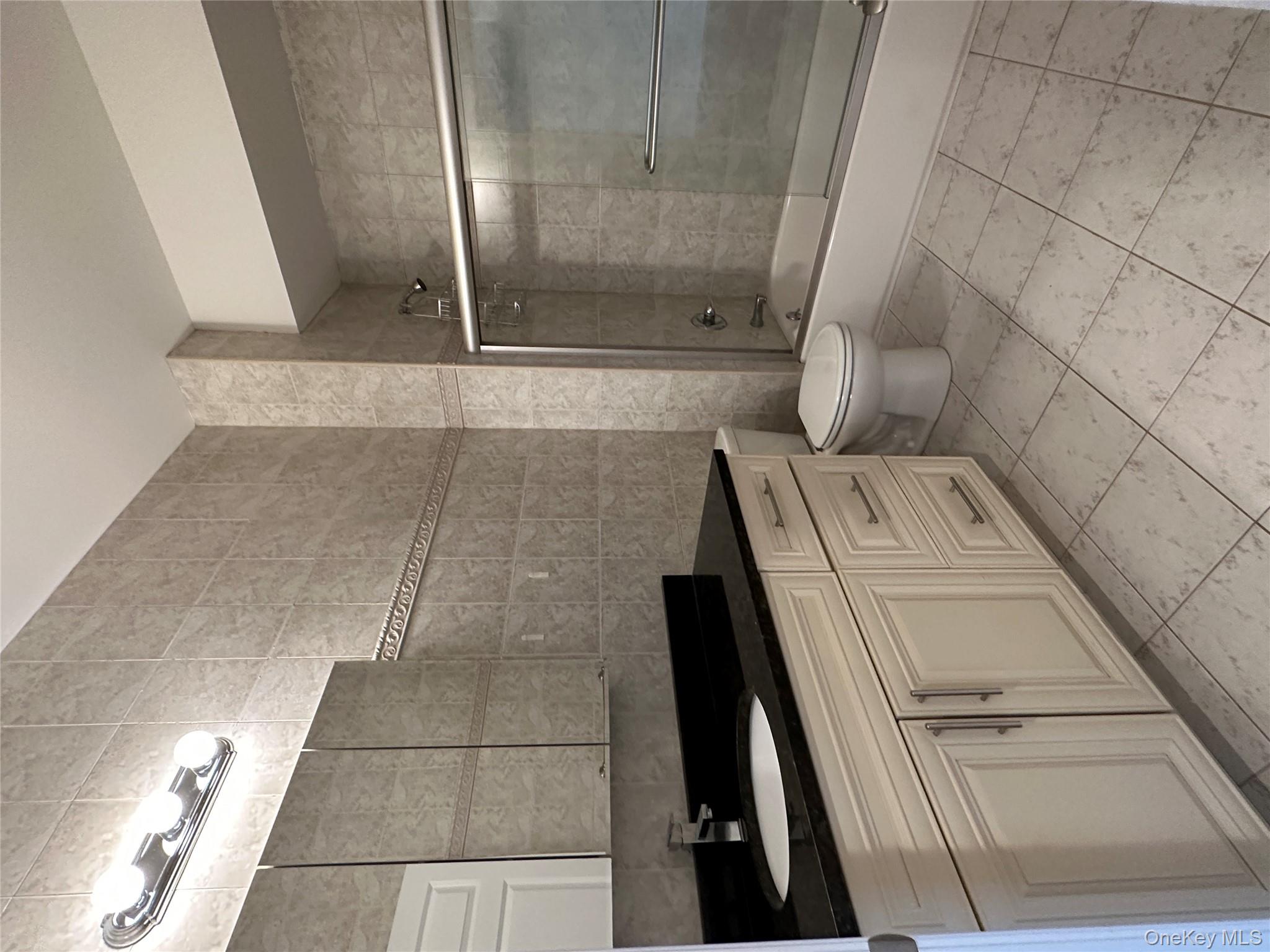 #7 photo, 157-161 Post Ave, ナッソー郡 Westbury , NY 11590