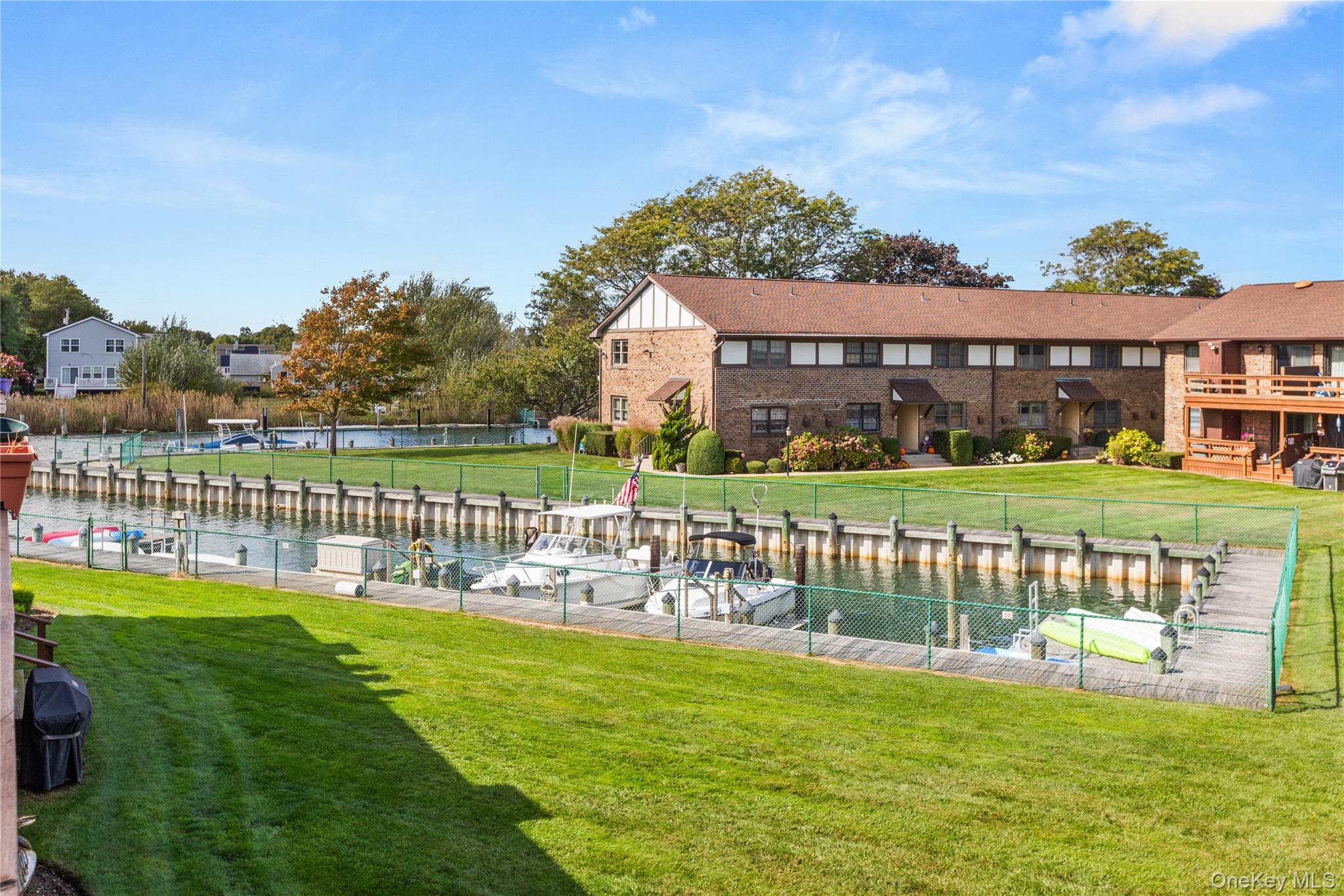 #9 photo, 441 Mariners Way, サフォーク郡 Copiague , NY 11726