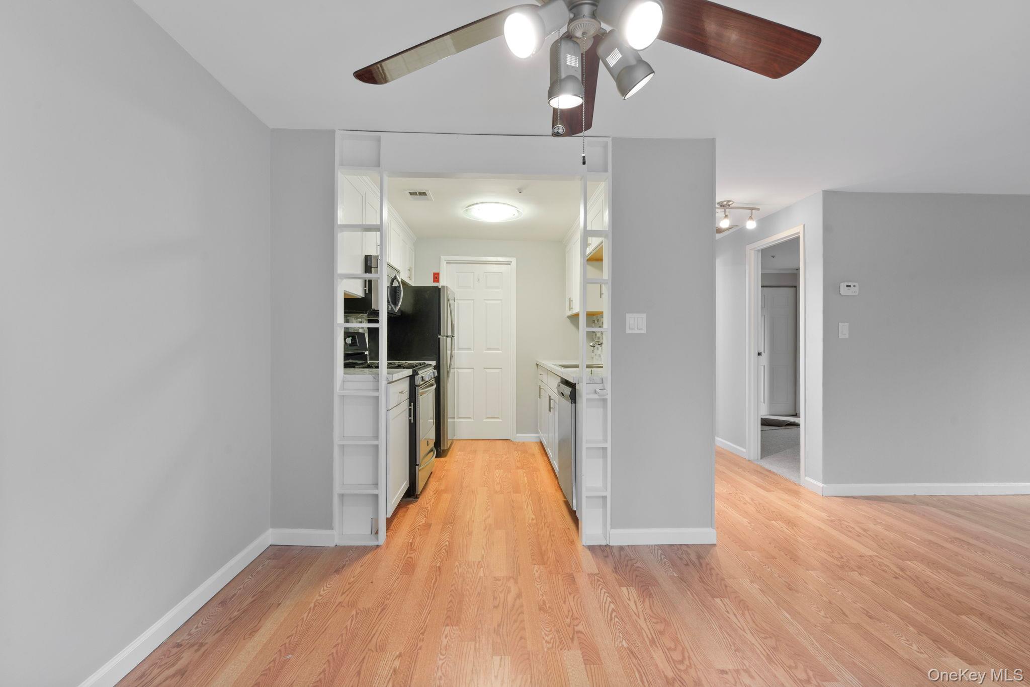 #14 photo, 497 Daryl Drive, サフォーク郡 Medford , NY 11763