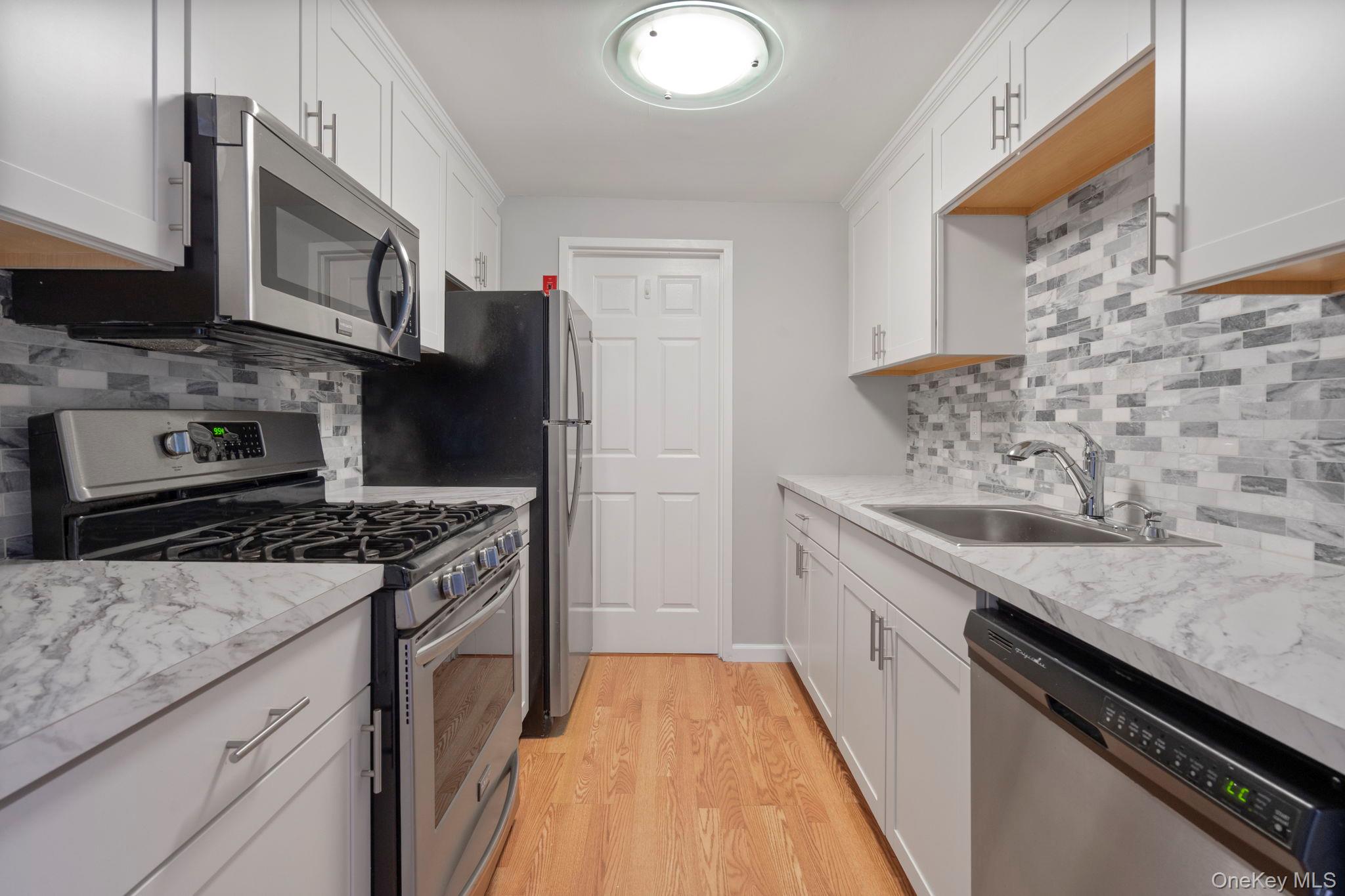 #4 photo, 497 Daryl Drive, サフォーク郡 Medford , NY 11763