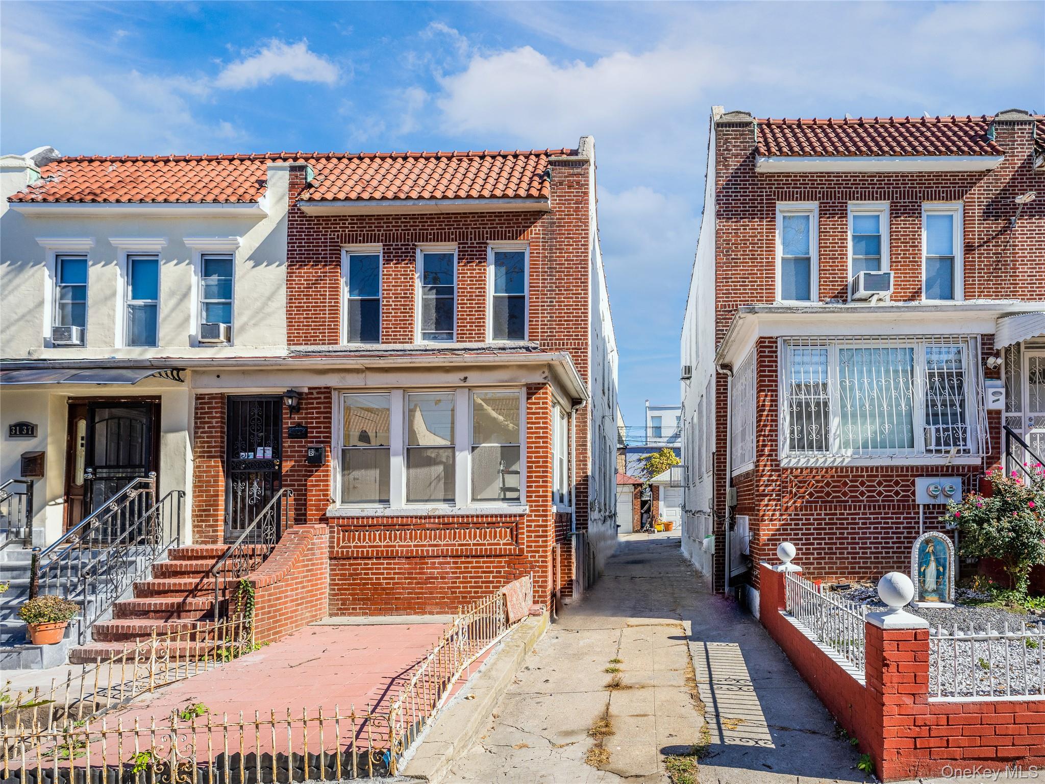 #2 photo, 31-39 84th Street, クイーンズ区 Jackson Heights , NY 11370