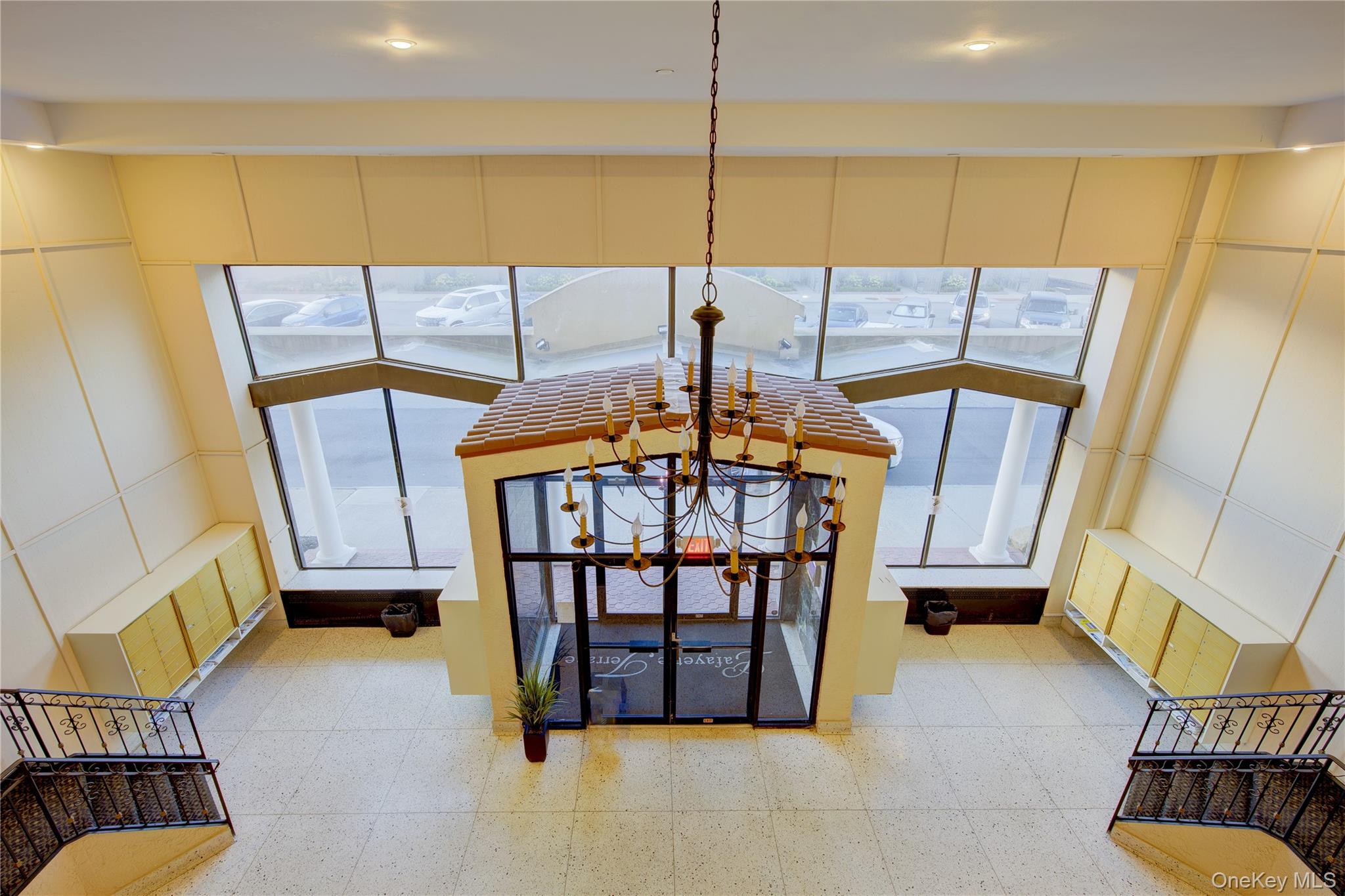 #16 photo, 370 W Broadway, ナッソー郡 Long Beach , NY 11561