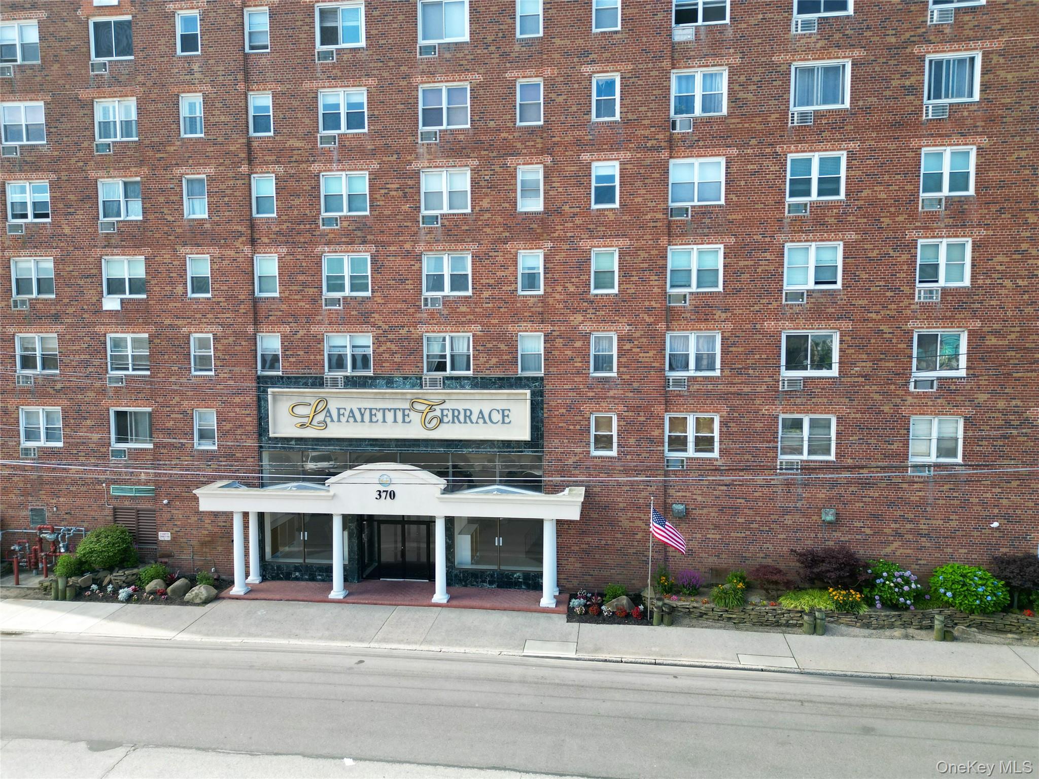 #20 photo, 370 W Broadway, ナッソー郡 Long Beach , NY 11561