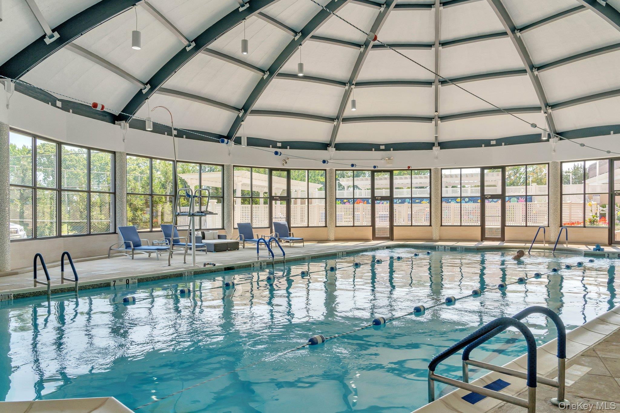 #14 photo, 27010 Grand Central Parkway, クイーンズ区 Floral Park , NY 11005