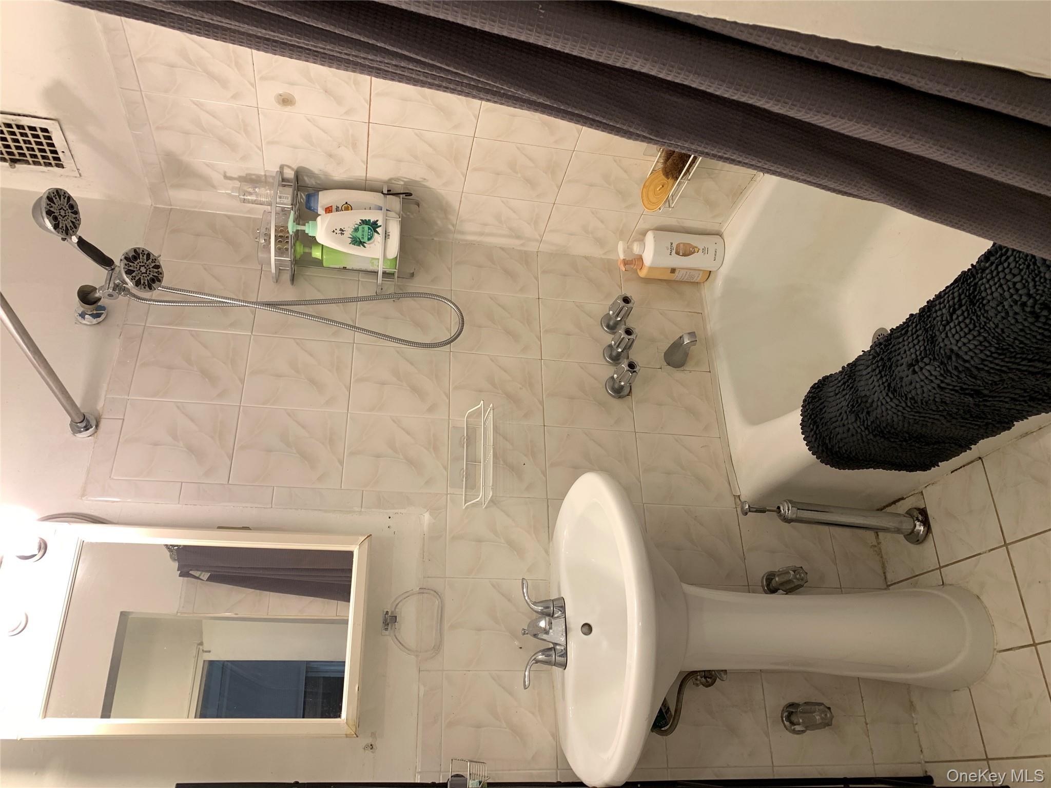 #11 photo, 42-65 Kissena Boulevard, Flushing , NY 11355