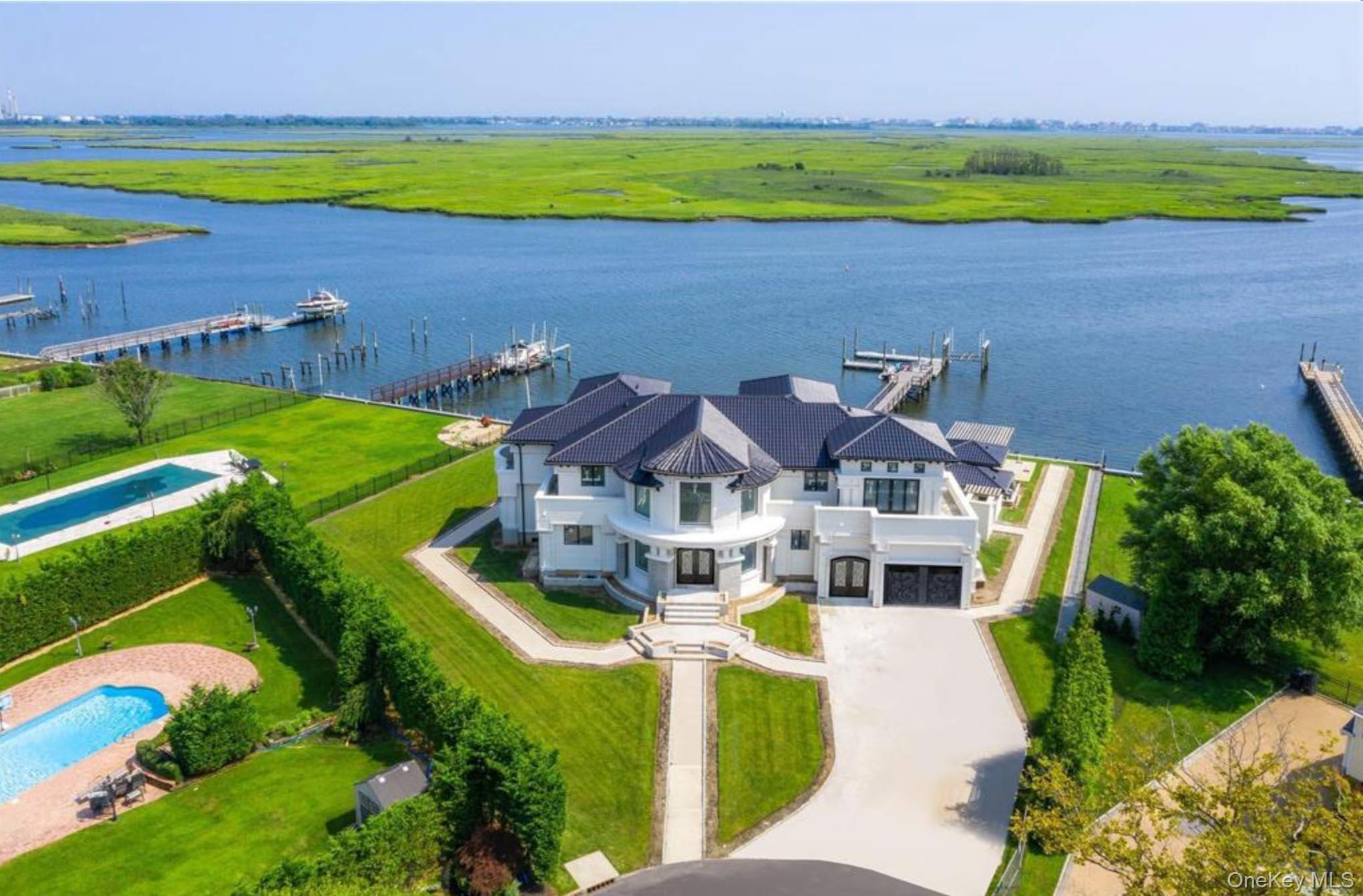 #3 photo, 190 Curtis Road, ナッソー郡 Hewlett Neck , NY 11598