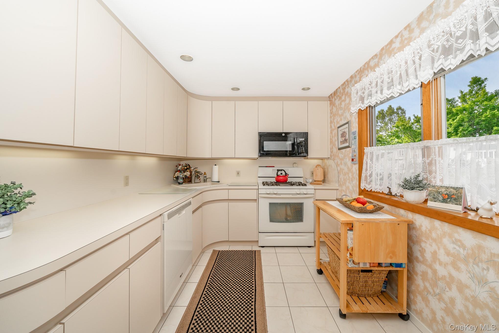 #7 photo, 349 Lido Parkway, サフォーク郡 Lindenhurst , NY 11757