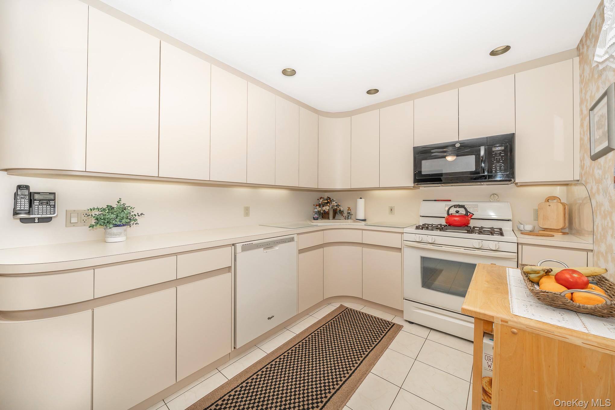 #8 photo, 349 Lido Parkway, サフォーク郡 Lindenhurst , NY 11757