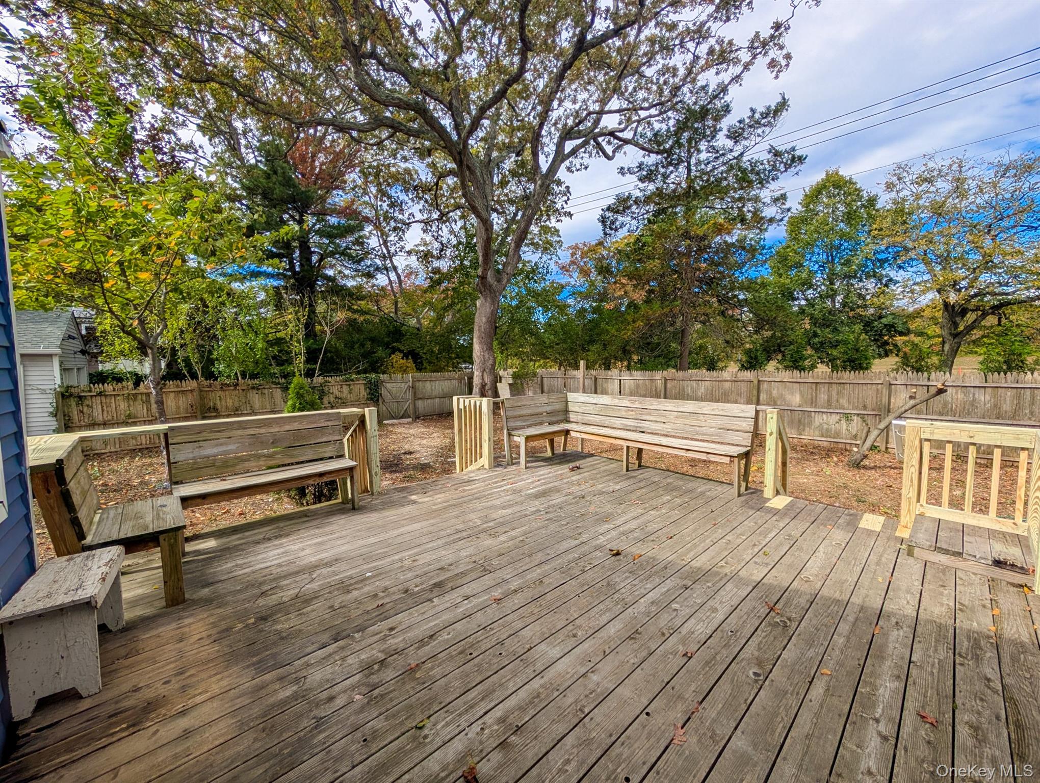 #16 photo, 561 N Windsor Avenue, サフォーク郡 Brightwaters , NY 11718