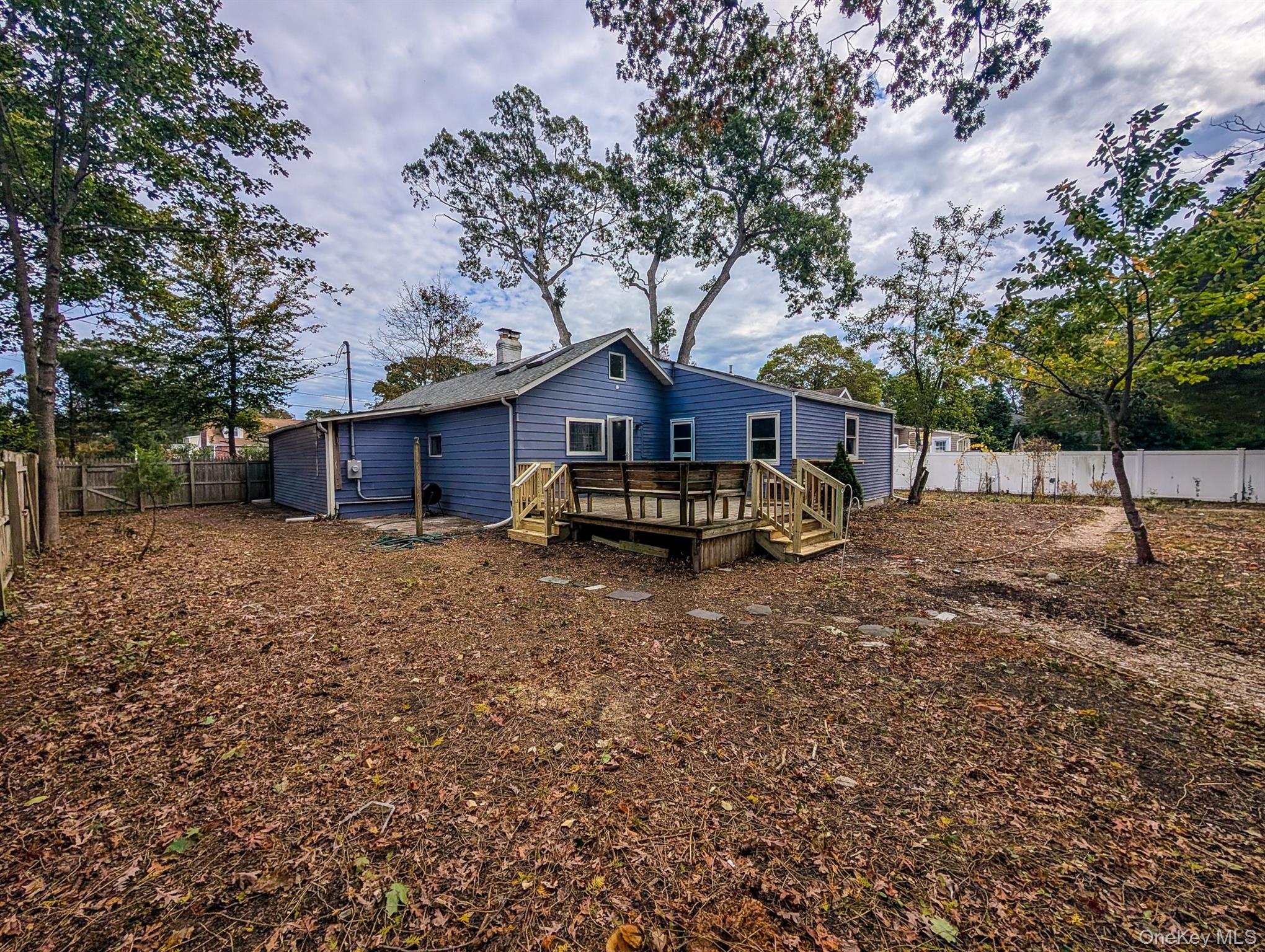 #17 photo, 561 N Windsor Avenue, サフォーク郡 Brightwaters , NY 11718