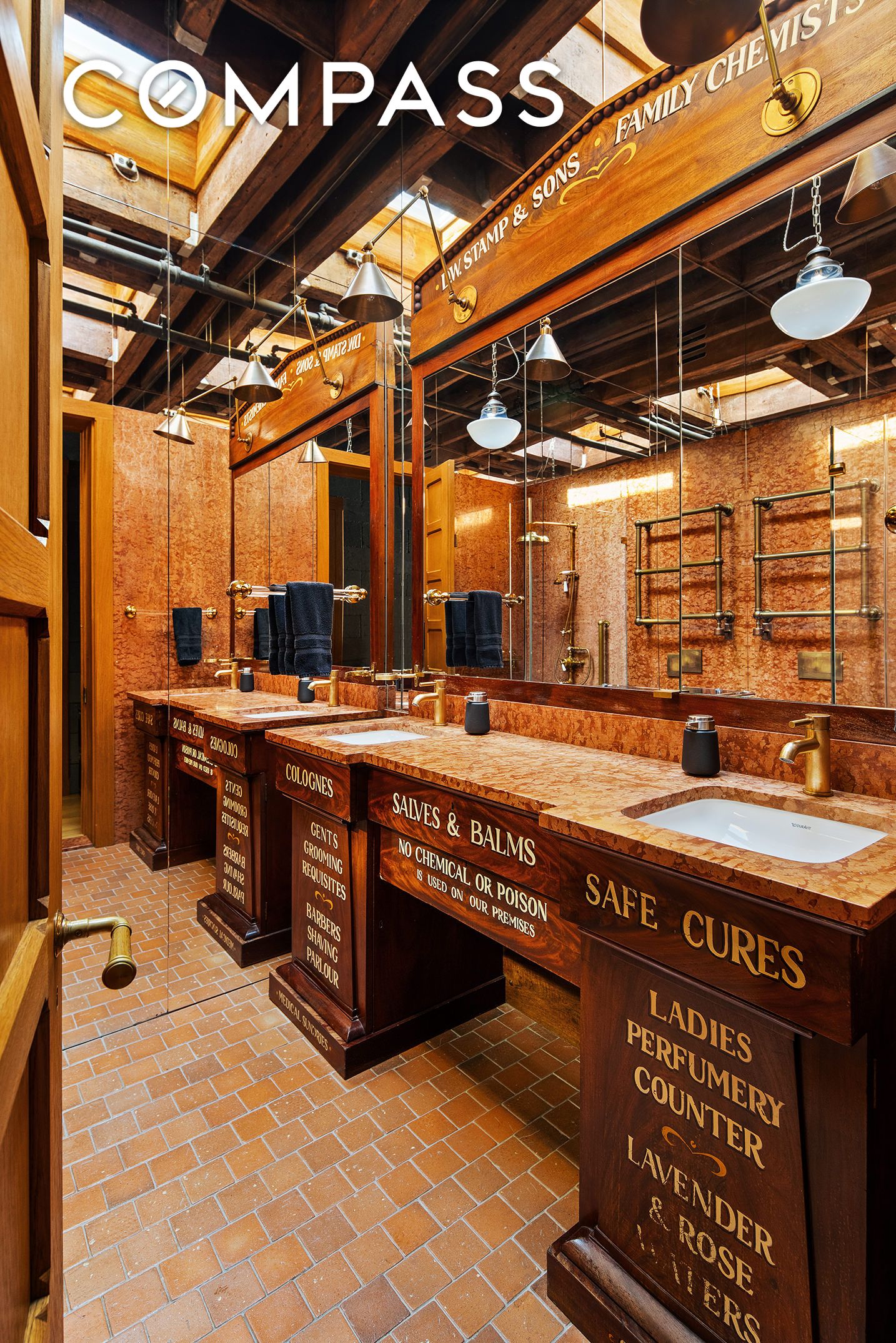 #17 photo, 21 Bond Street, マンハッタン NoHo , NY 10012