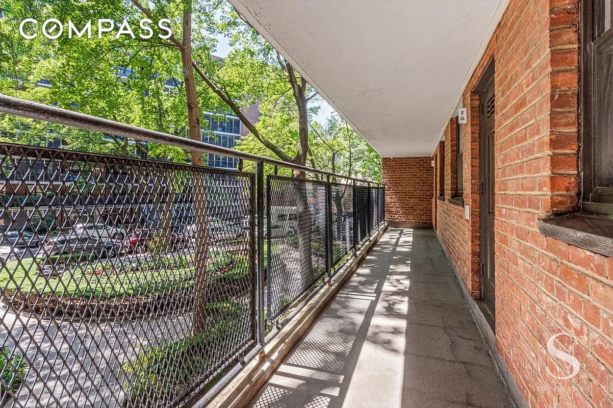 #12 photo, 35-51 85th Street, クイーンズ区 Jackson Heights , NY 11372