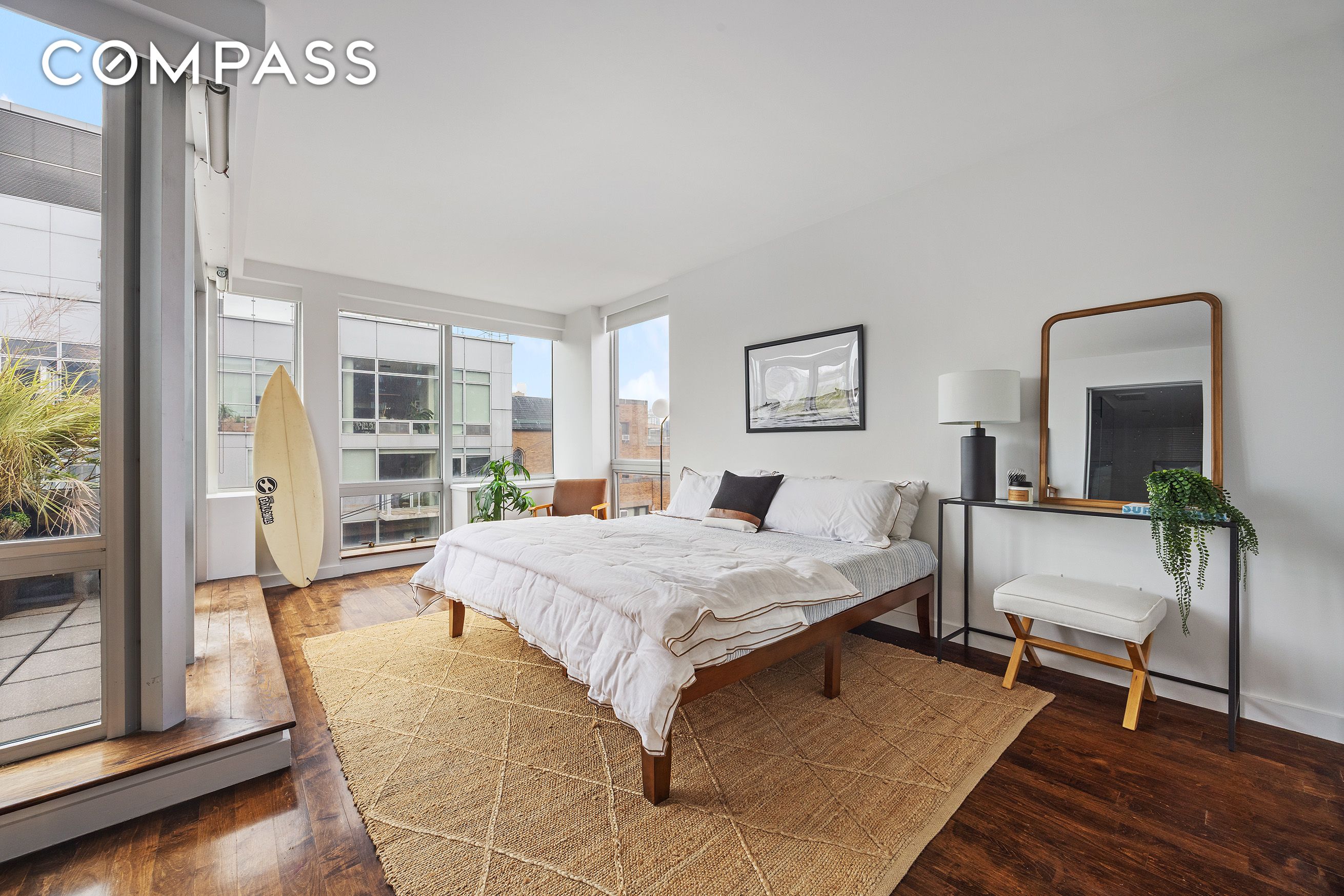 #13 photo, 425 E 13th Street, マンハッタン East Village , NY 10009