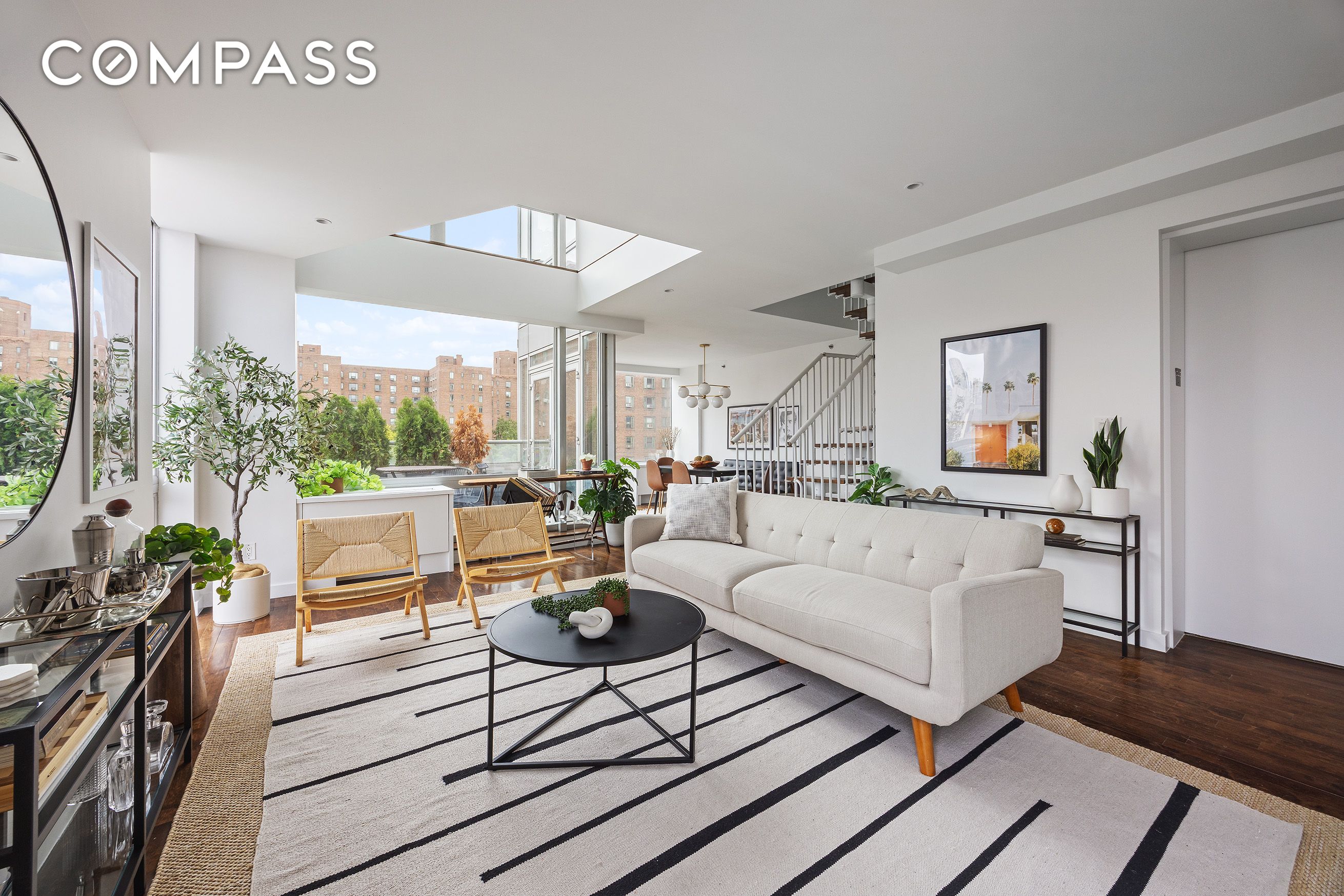 #4 photo, 425 E 13th Street, マンハッタン East Village , NY 10009