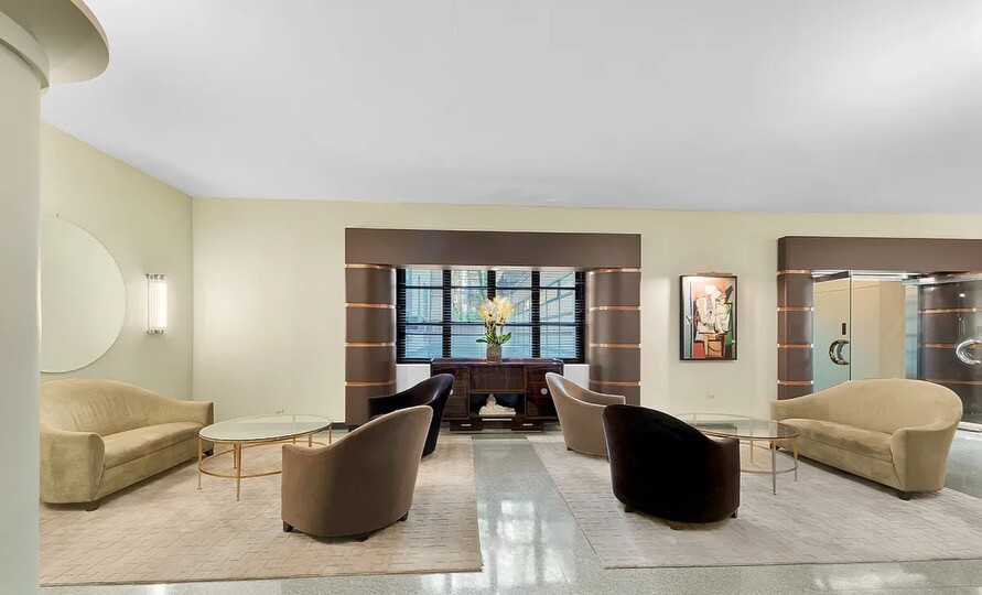 #8 photo, 235 E 22ND Street, マンハッタン Gramercy Park , NY 10010