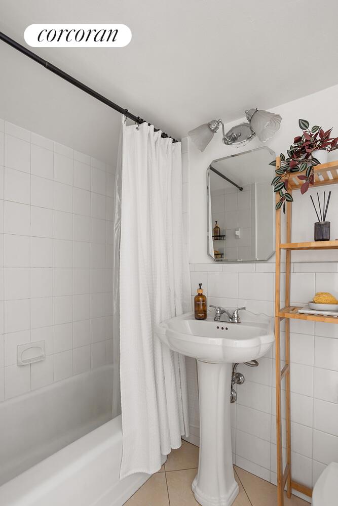 #6 photo, 310 E 49TH Street, マンハッタン Turtle Bay , NY 10017