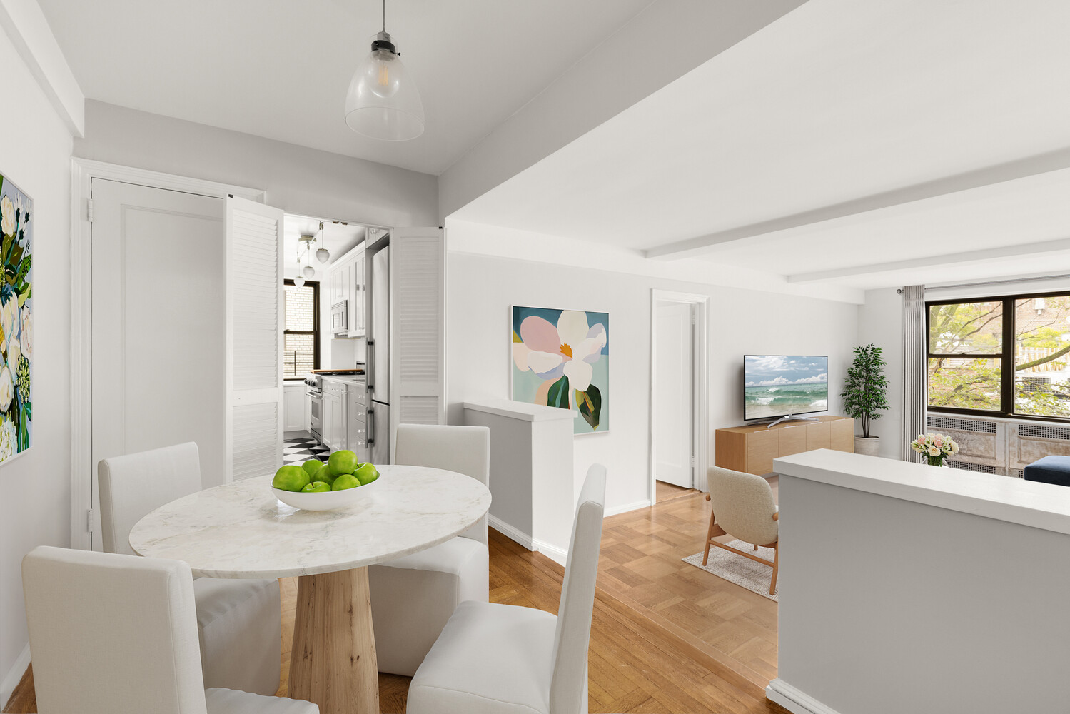 #4 photo, 235 E 73RD Street, マンハッタン Lenox Hill , NY 10021