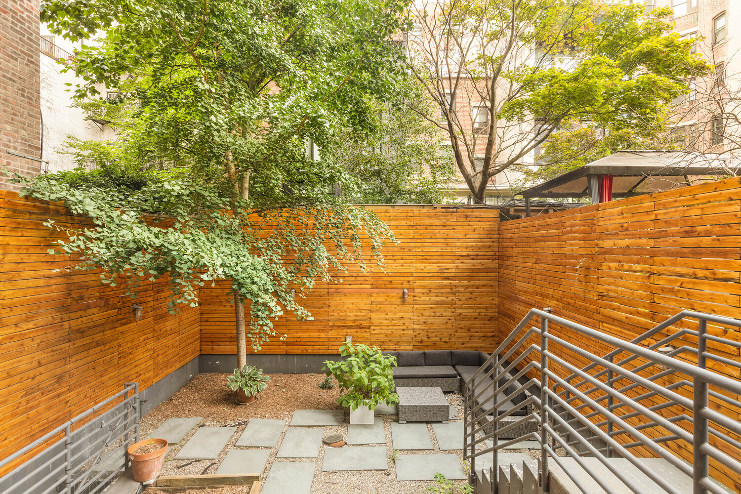 #13 photo, 333 W 14TH Street, Chelsea , NY 10014