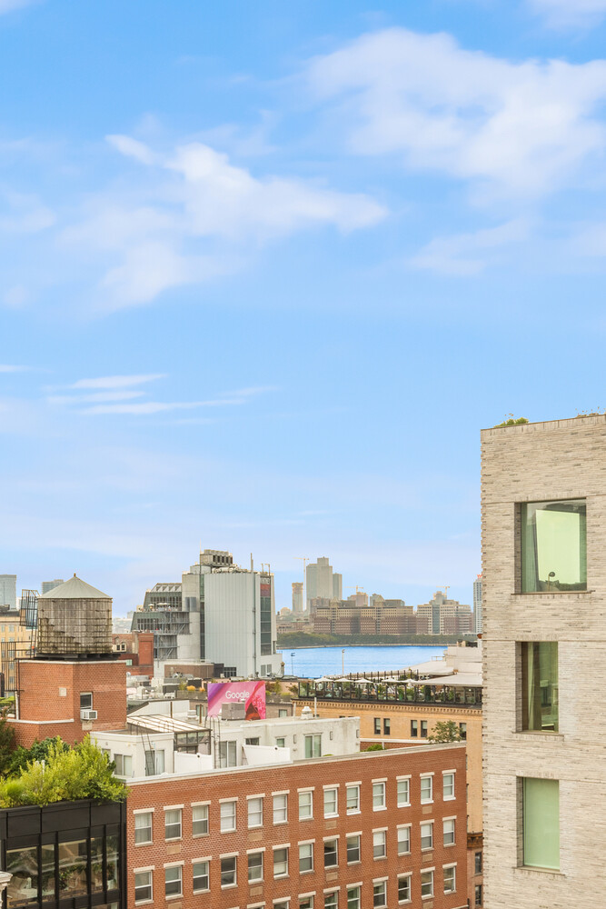 #20 photo, 333 W 14TH Street, Chelsea , NY 10014