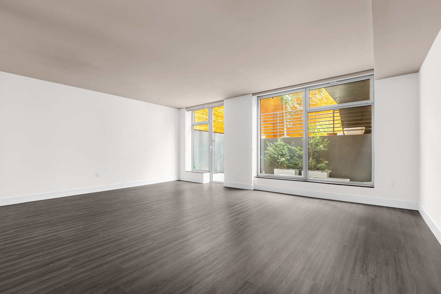 #3 photo, 333 W 14TH Street, Chelsea , NY 10014